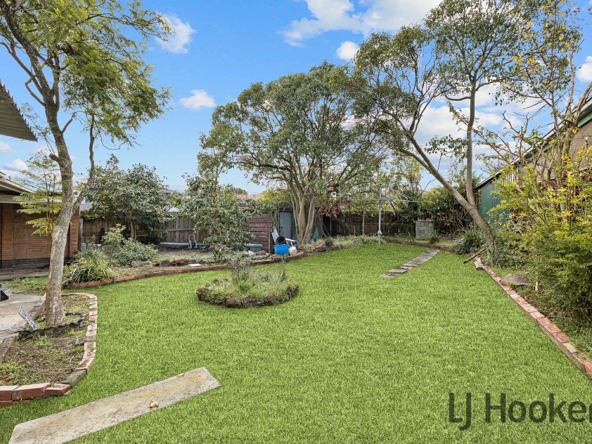 17 Moira Avenue — photo 10 of 11