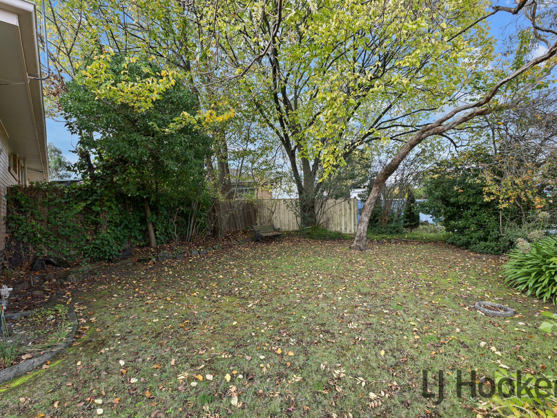 17 Moira Avenue — photo 11 of 11