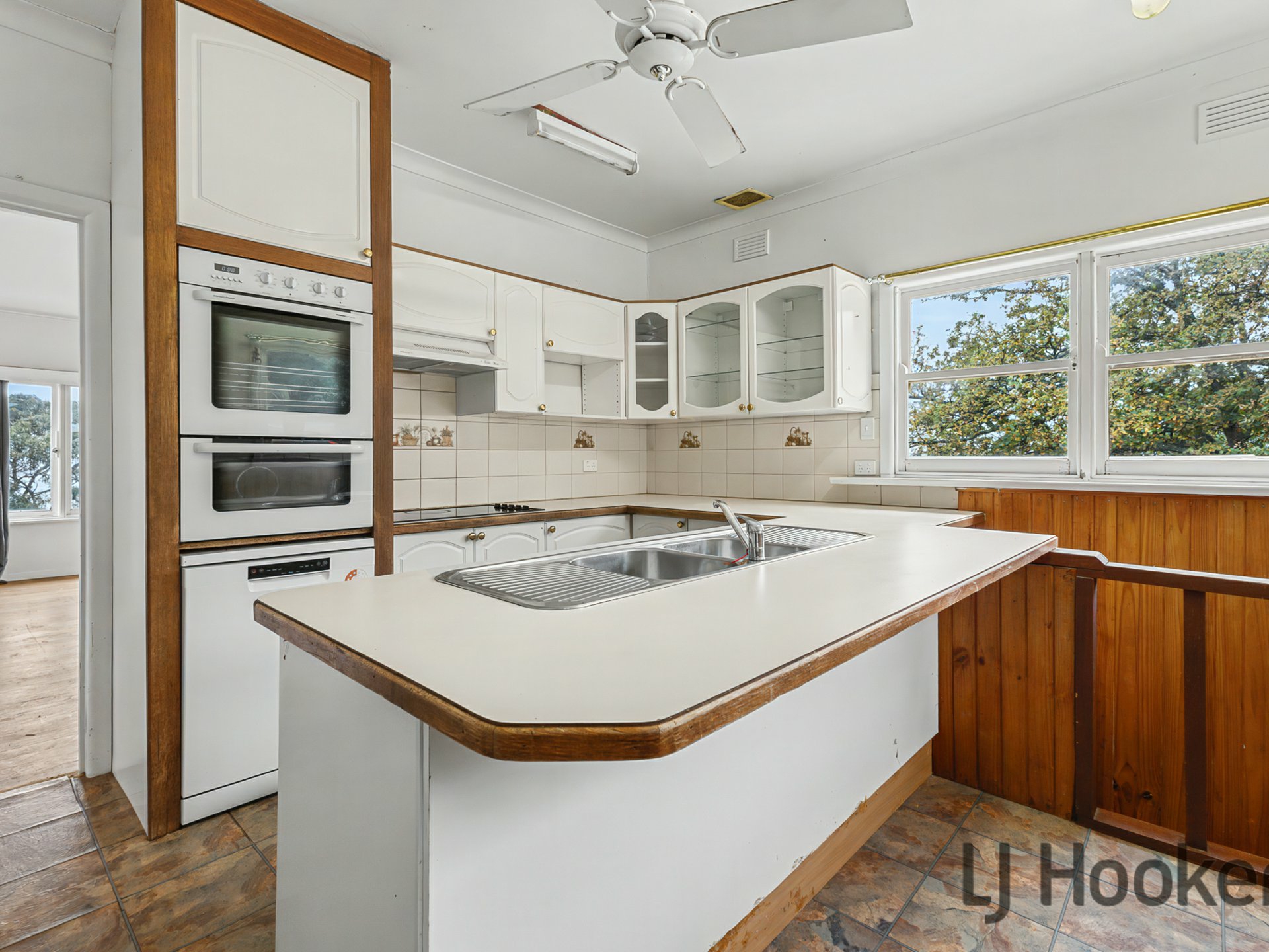 46 Clematis Avenue — photo 8 of 14