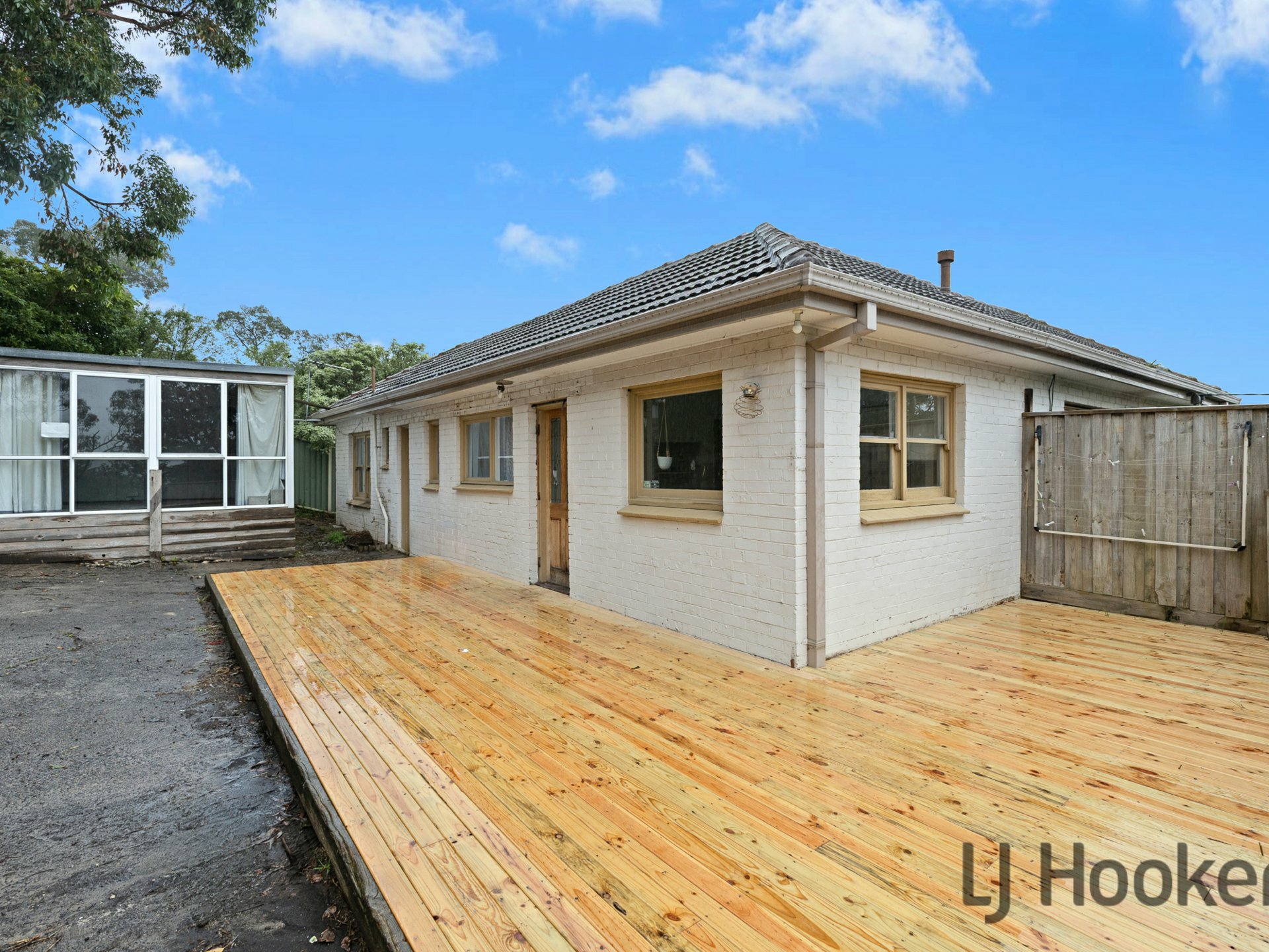 46 Clematis Avenue — photo 12 of 14
