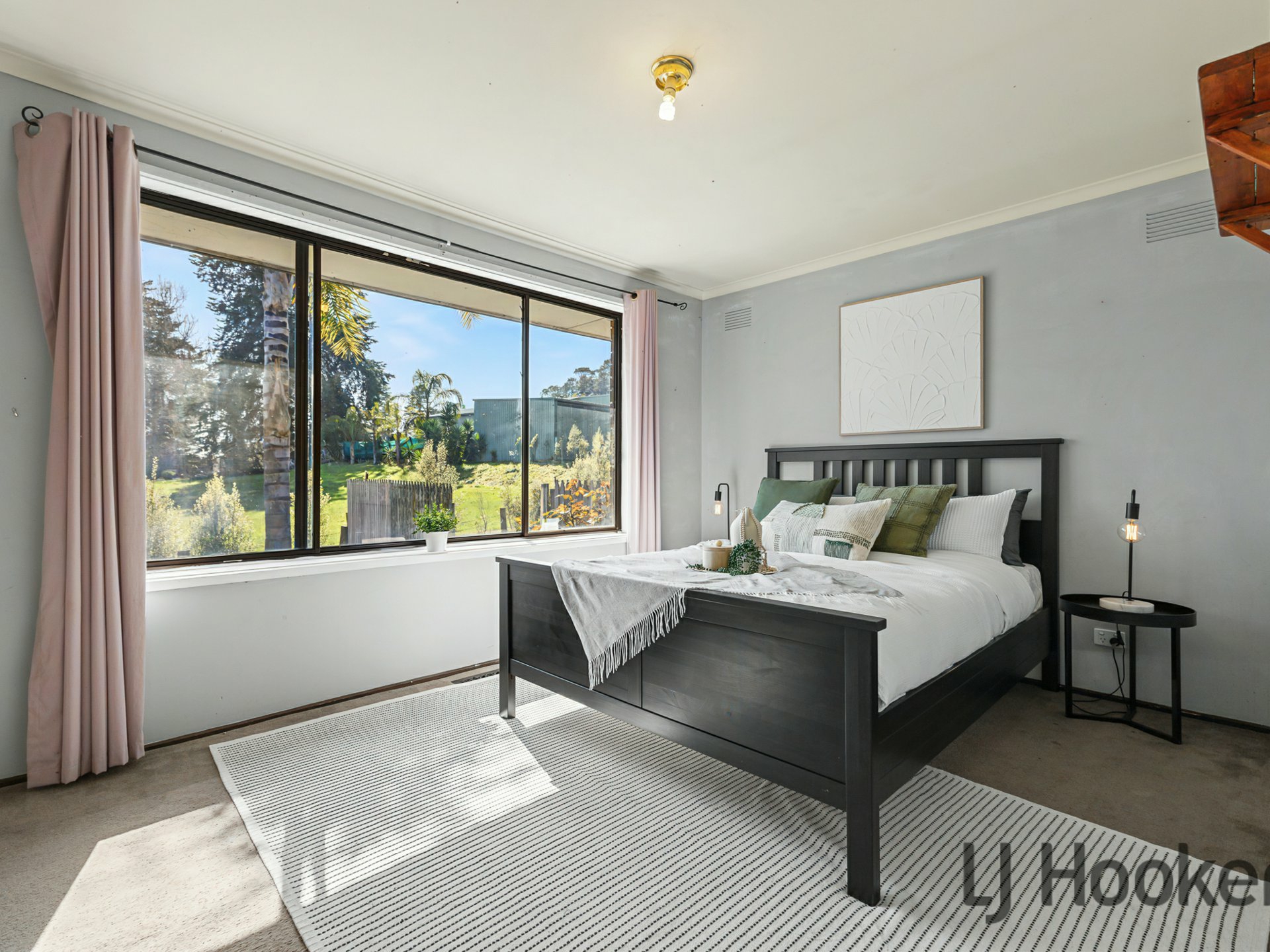 247 Warburton Hwy — photo 6 of 22