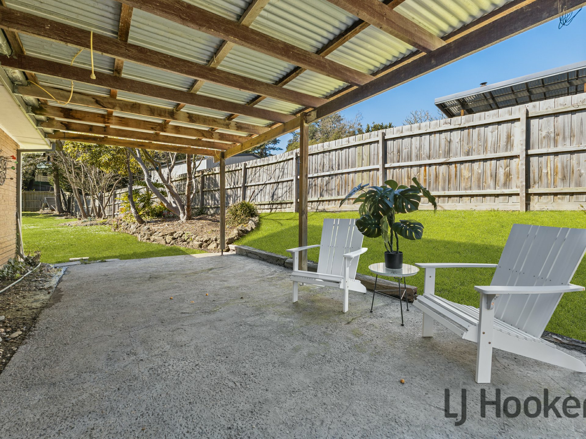 247 Warburton Hwy — photo 10 of 22