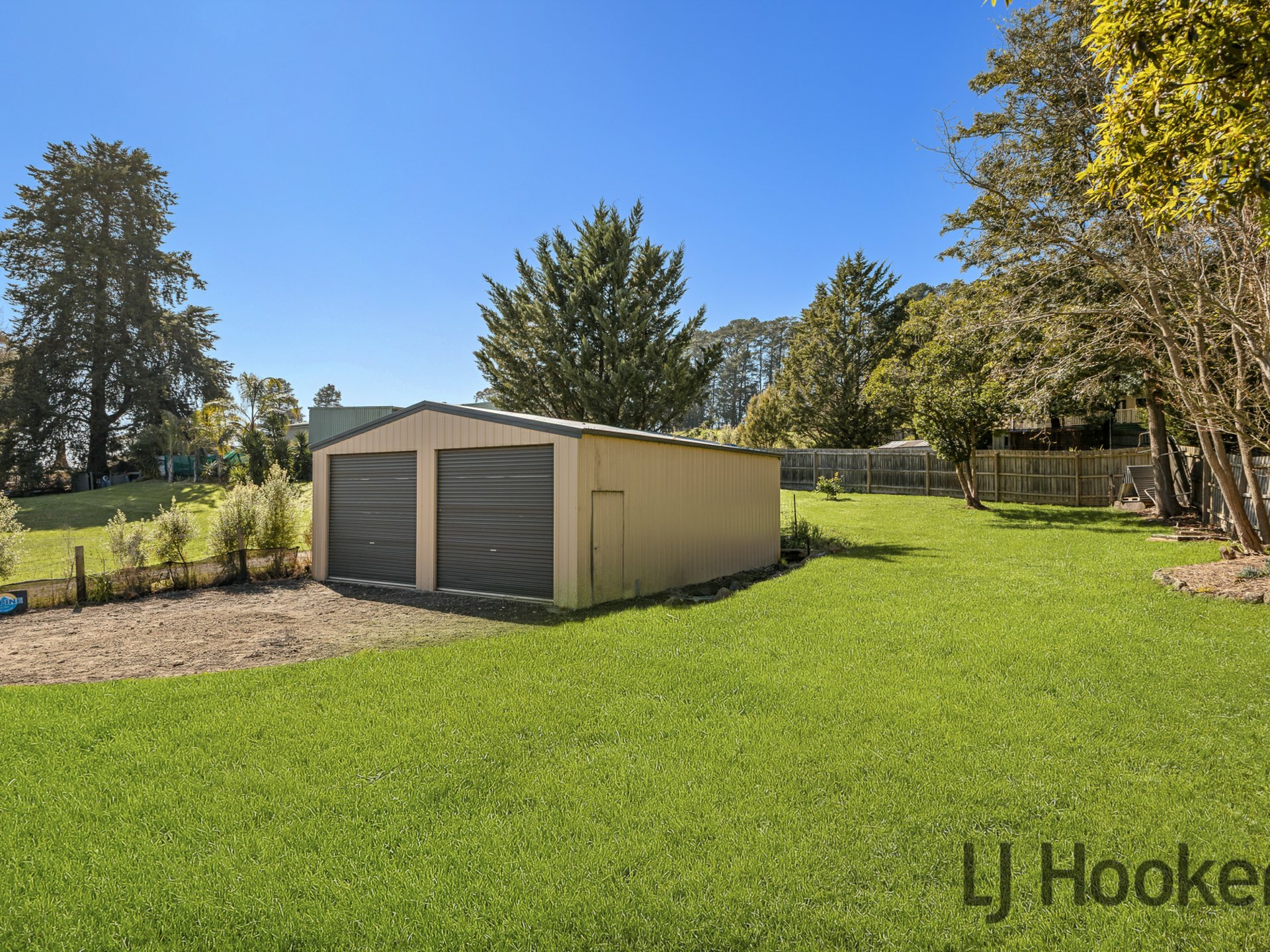247 Warburton Hwy — photo 12 of 22