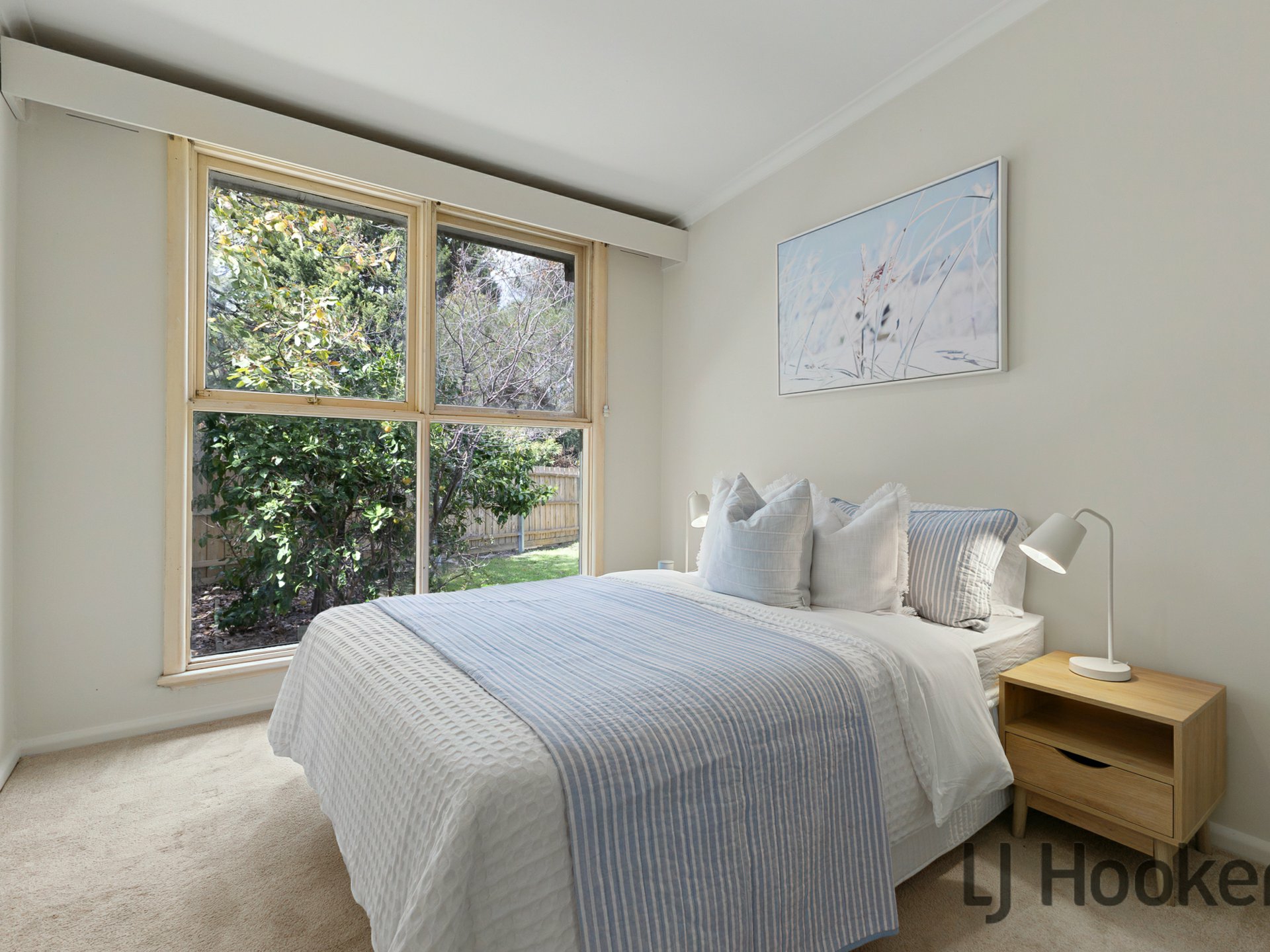 16 McComb Crescent — photo 10 of 16