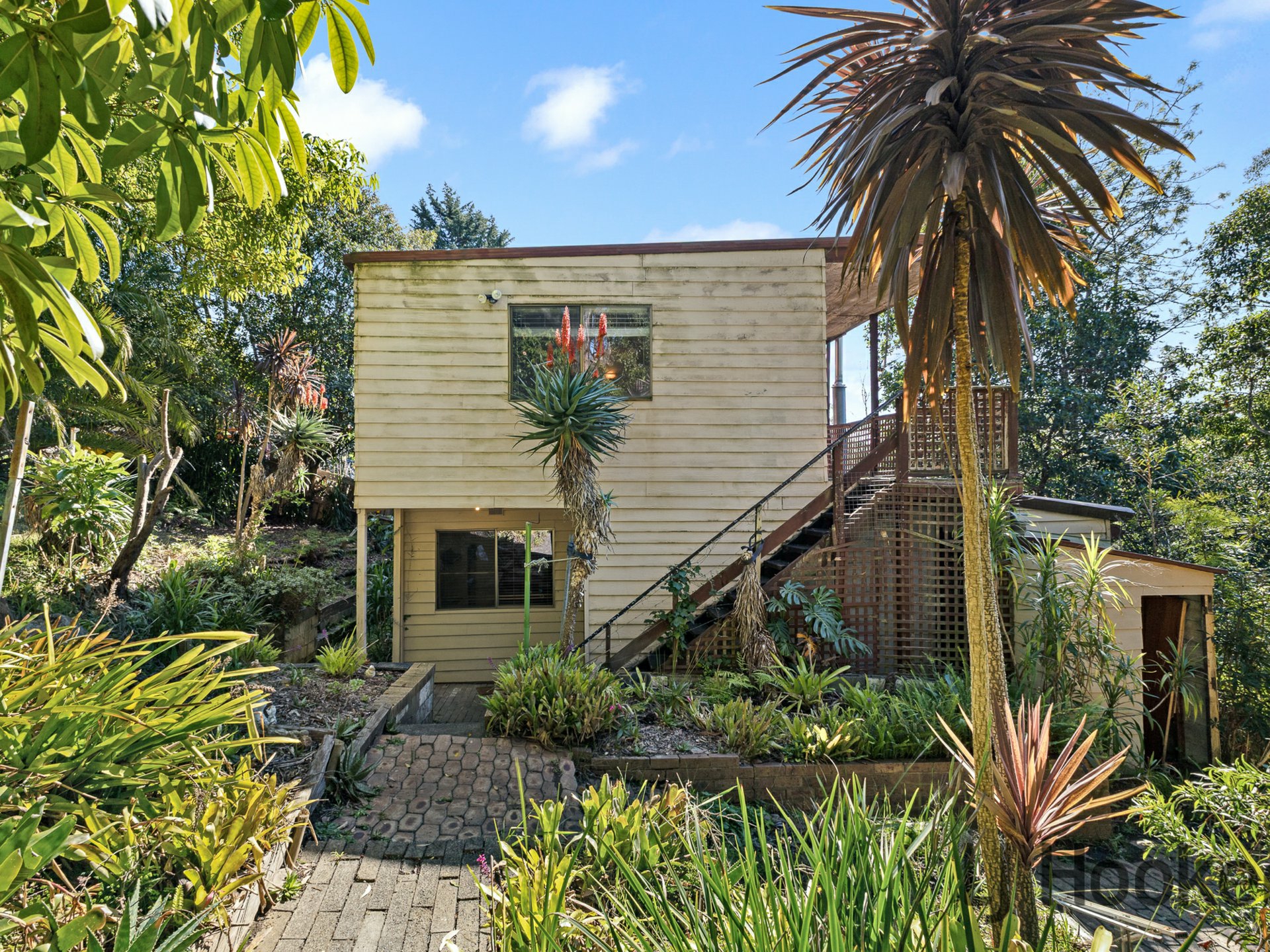 1379 Mountain Hwy — photo 17 of 17