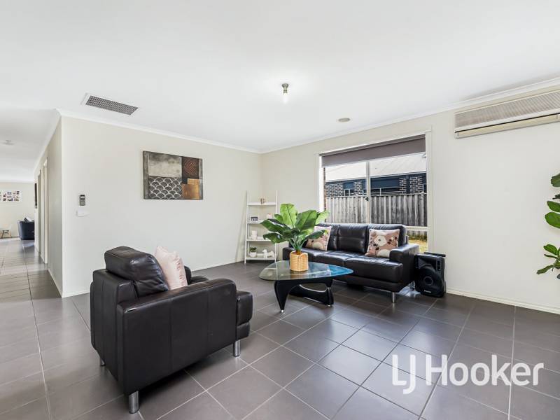 3 Peisley Crescent, CRANBOURNE EAST