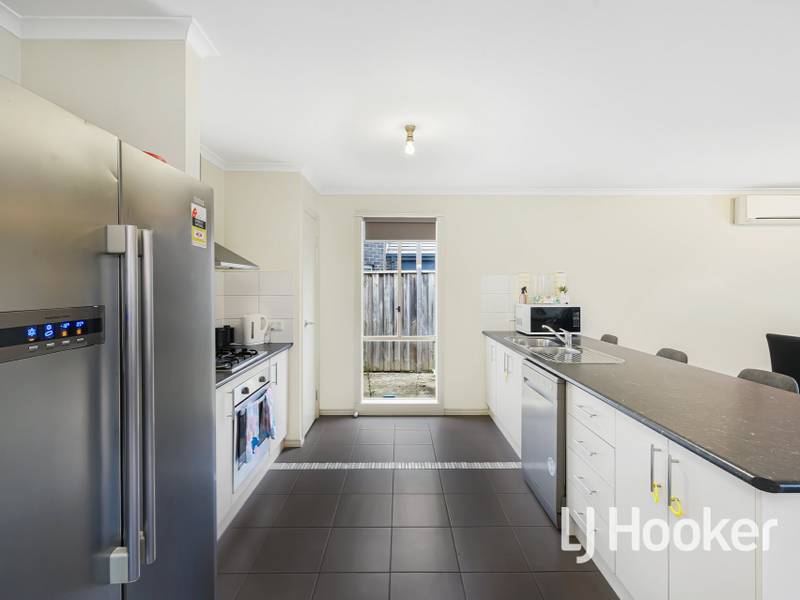 3 Peisley Crescent, CRANBOURNE EAST