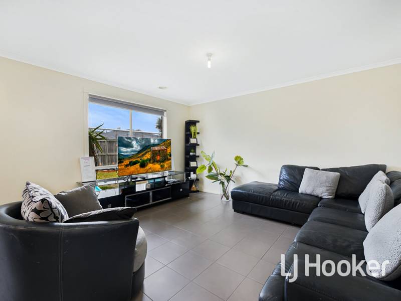 3 Peisley Crescent, CRANBOURNE EAST