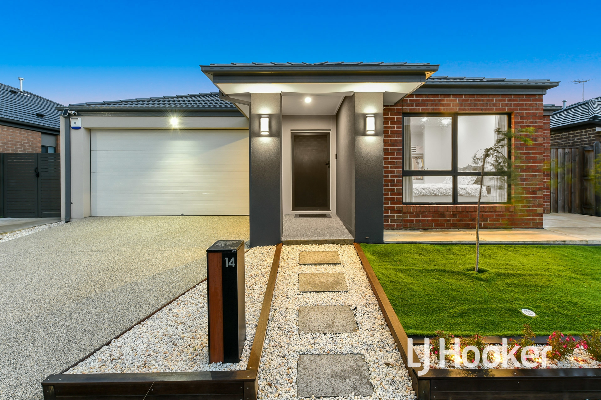 14 Clamoroso Drive, Clyde North