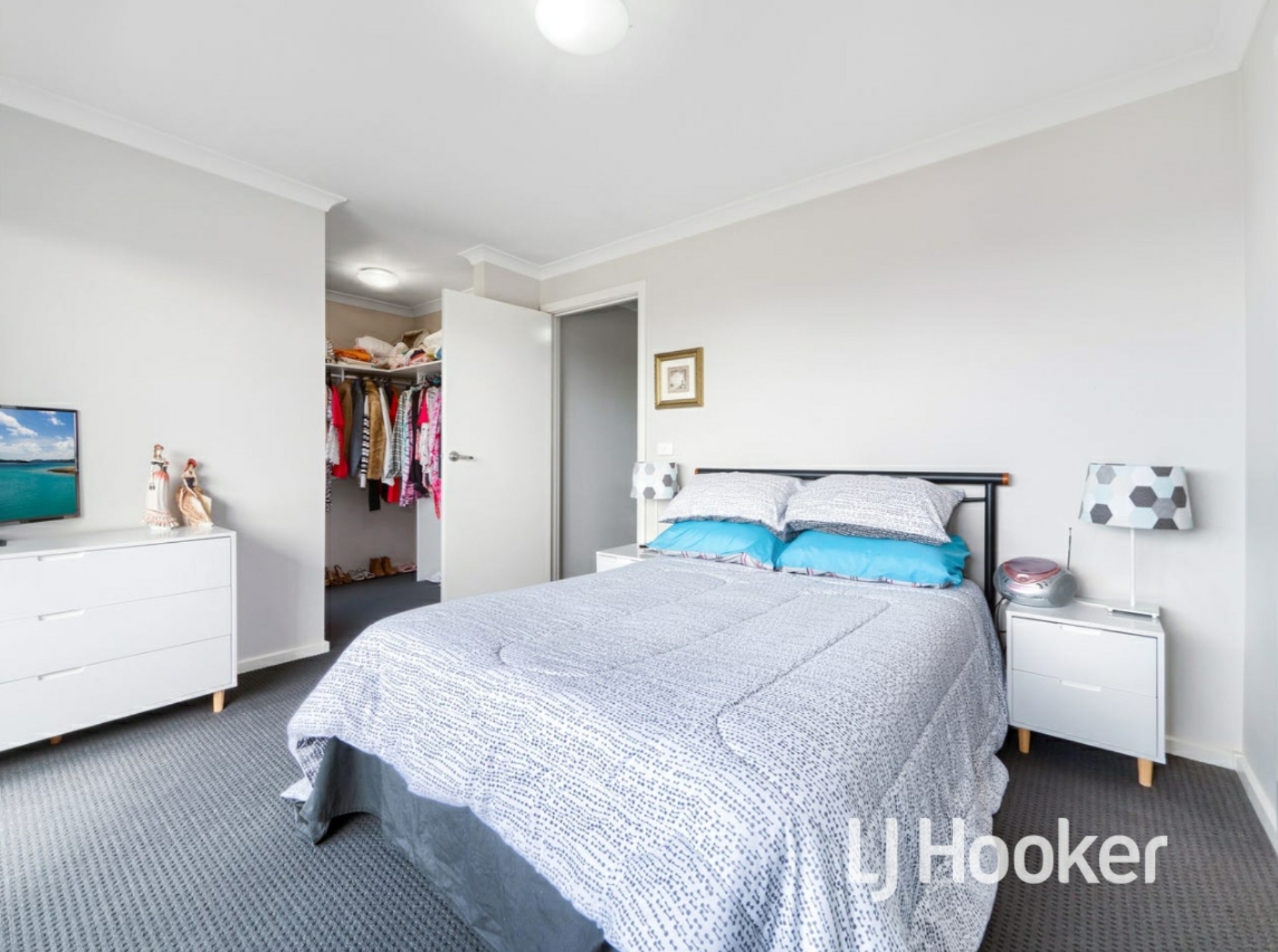 2 Easter Way, CRANBOURNE EAST