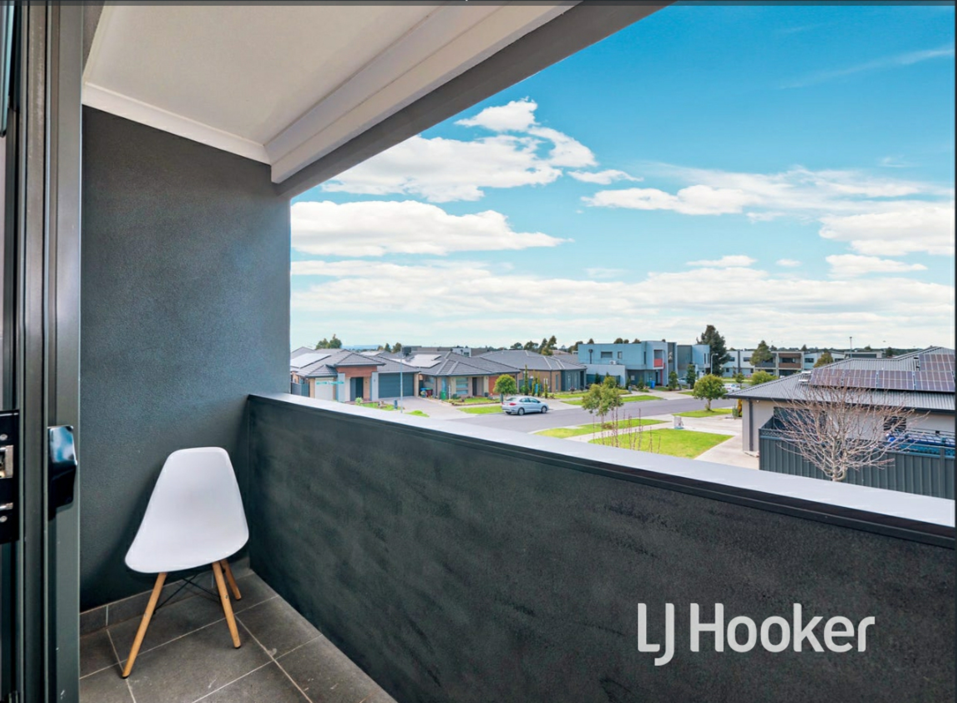 2 Easter Way, CRANBOURNE EAST