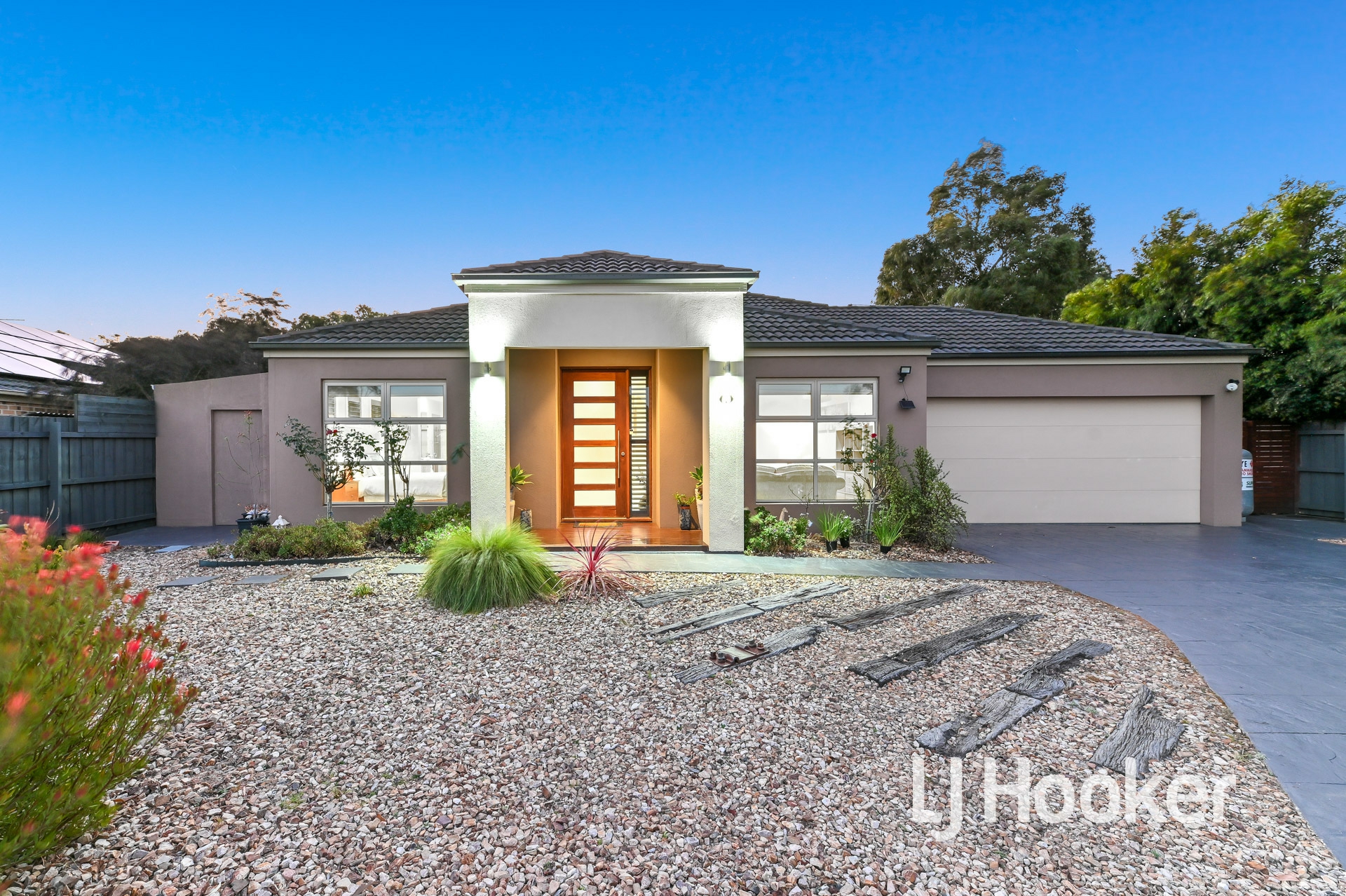 8 Paramu Court, TOORADIN