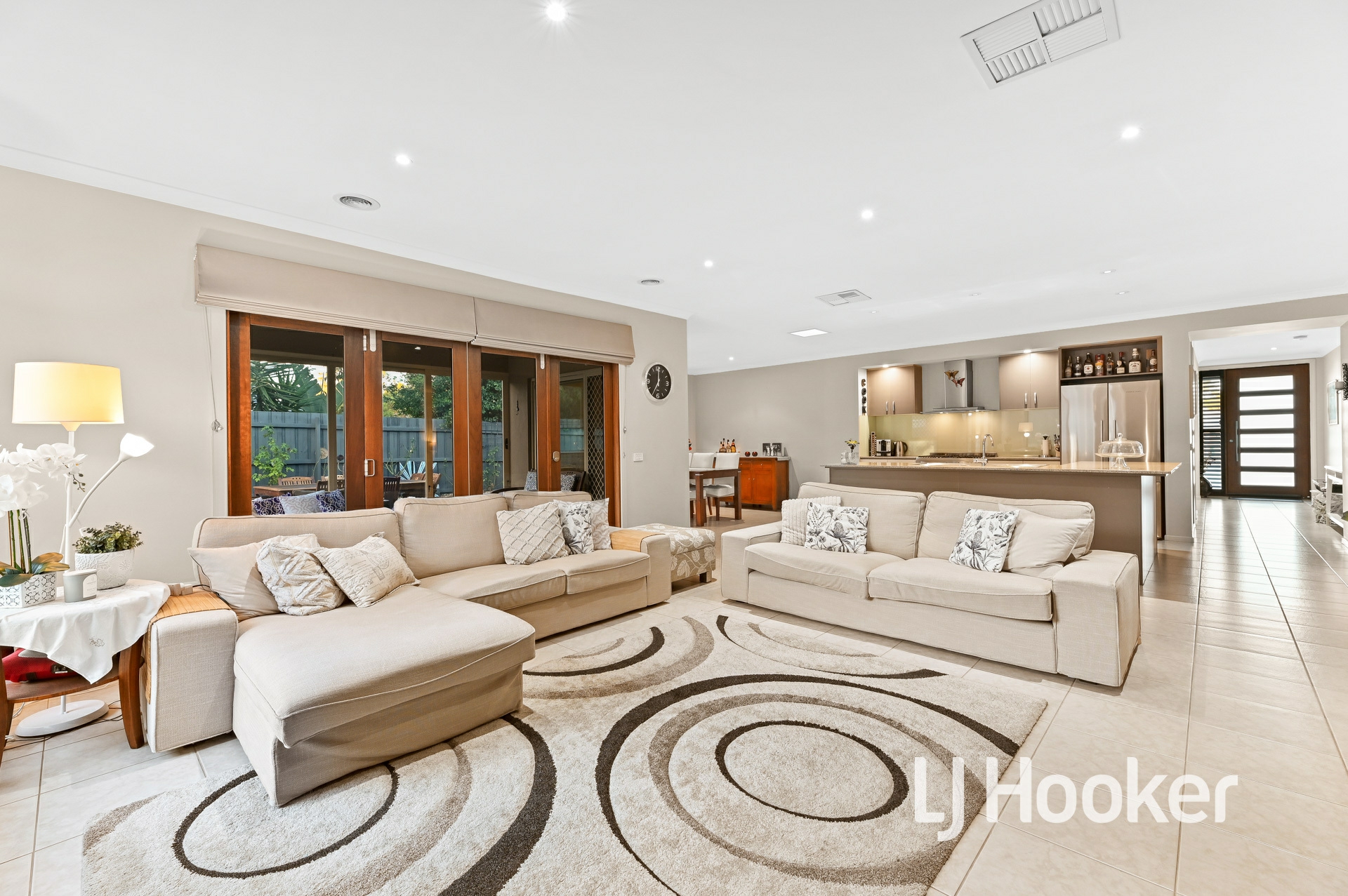 8 Paramu Court, TOORADIN