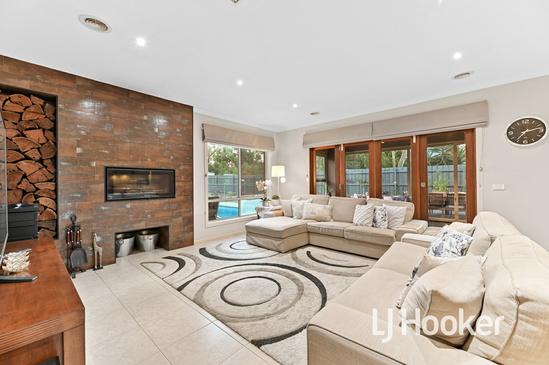 8 Paramu Court, TOORADIN
