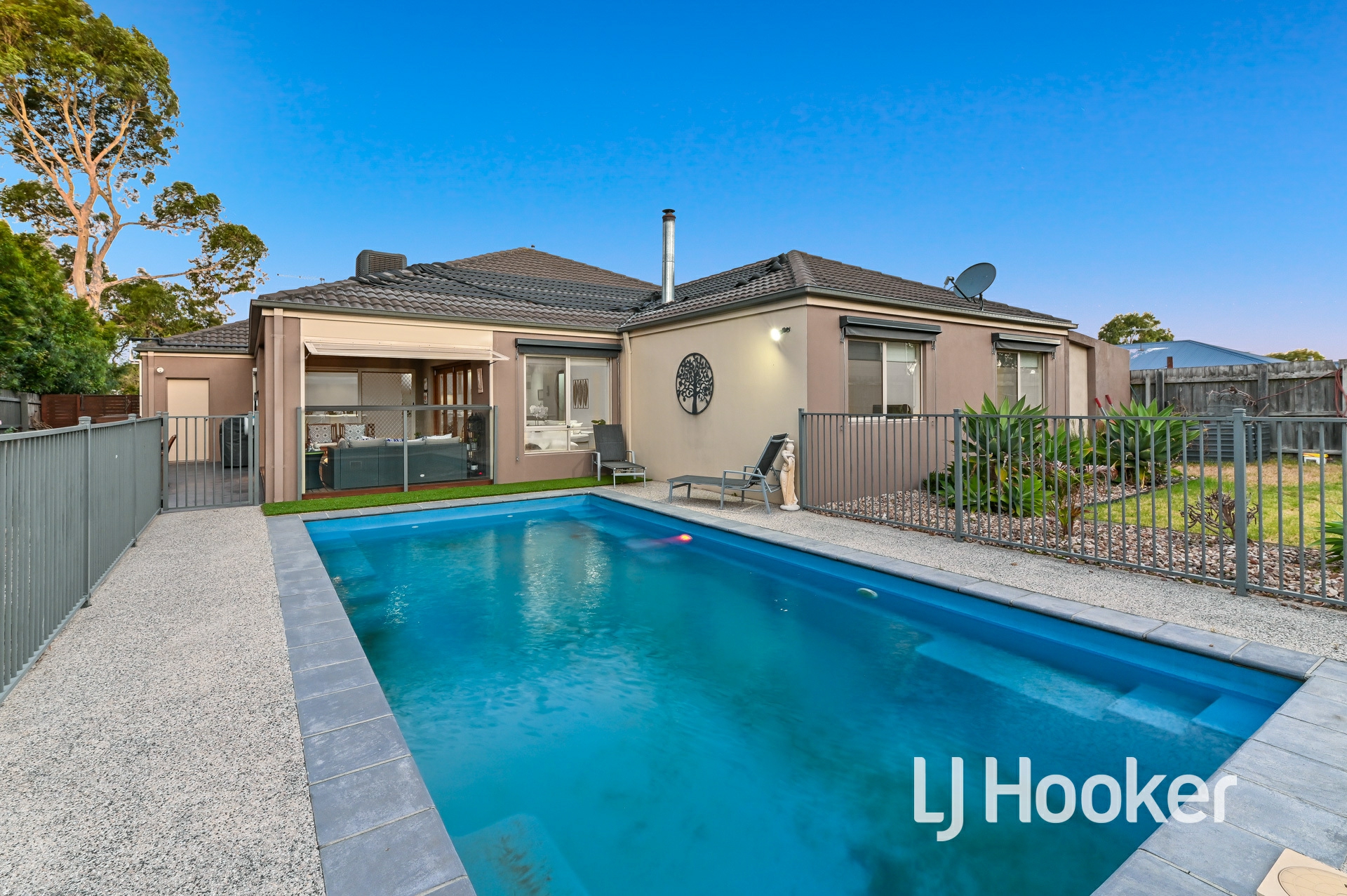 8 Paramu Court, TOORADIN