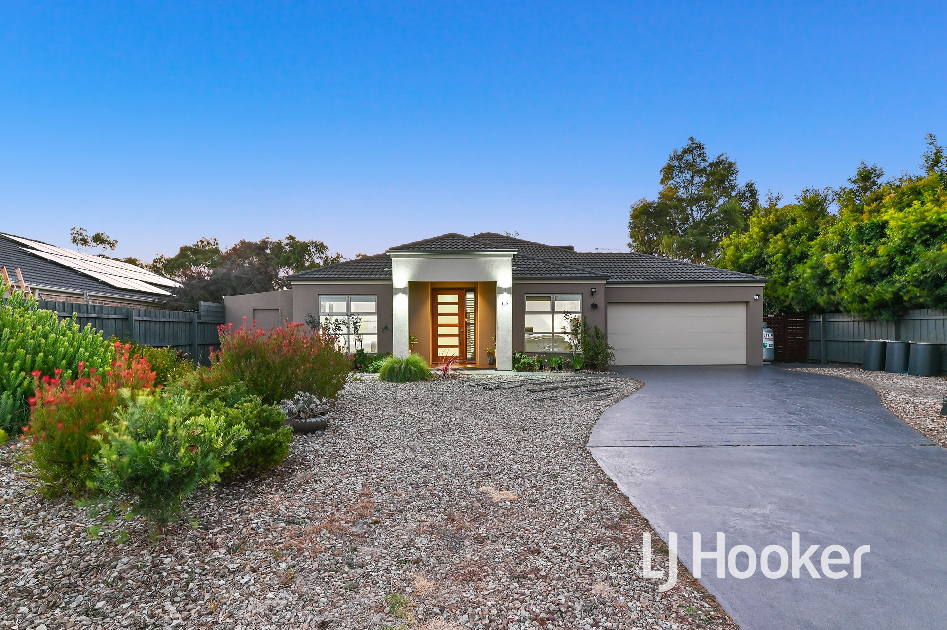 8 Paramu Court, TOORADIN