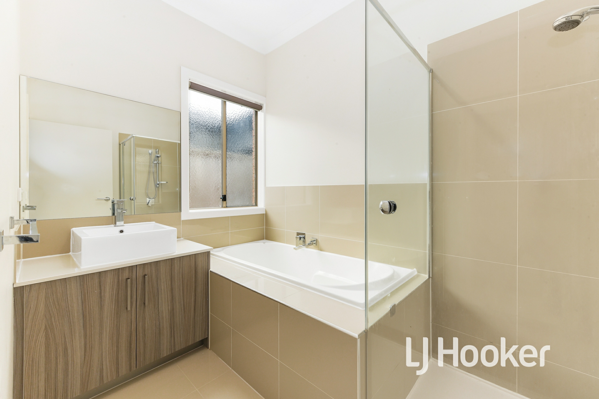 53 Valencia Circuit, CRANBOURNE