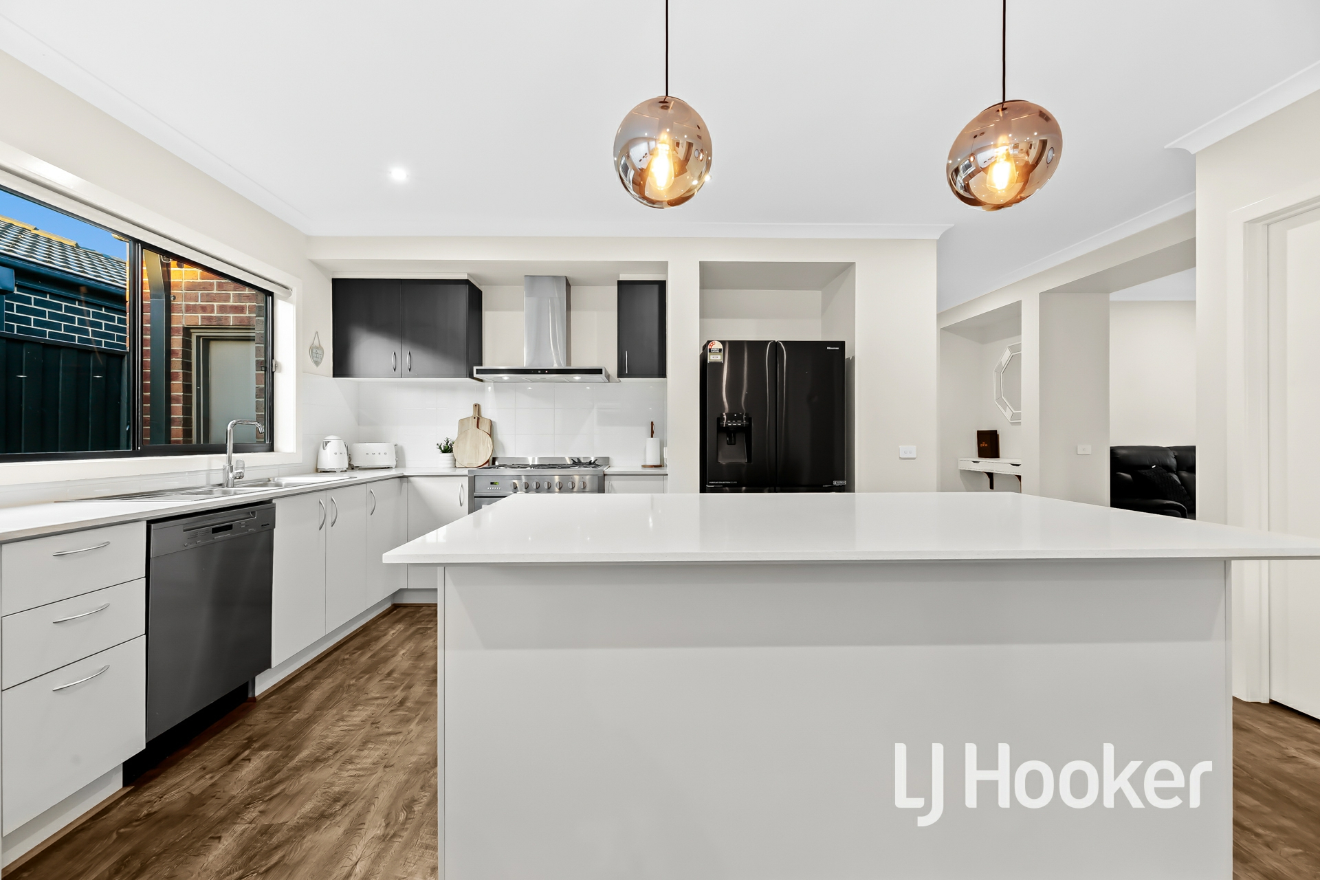 9 Carlyle Crescent, CLYDE NORTH