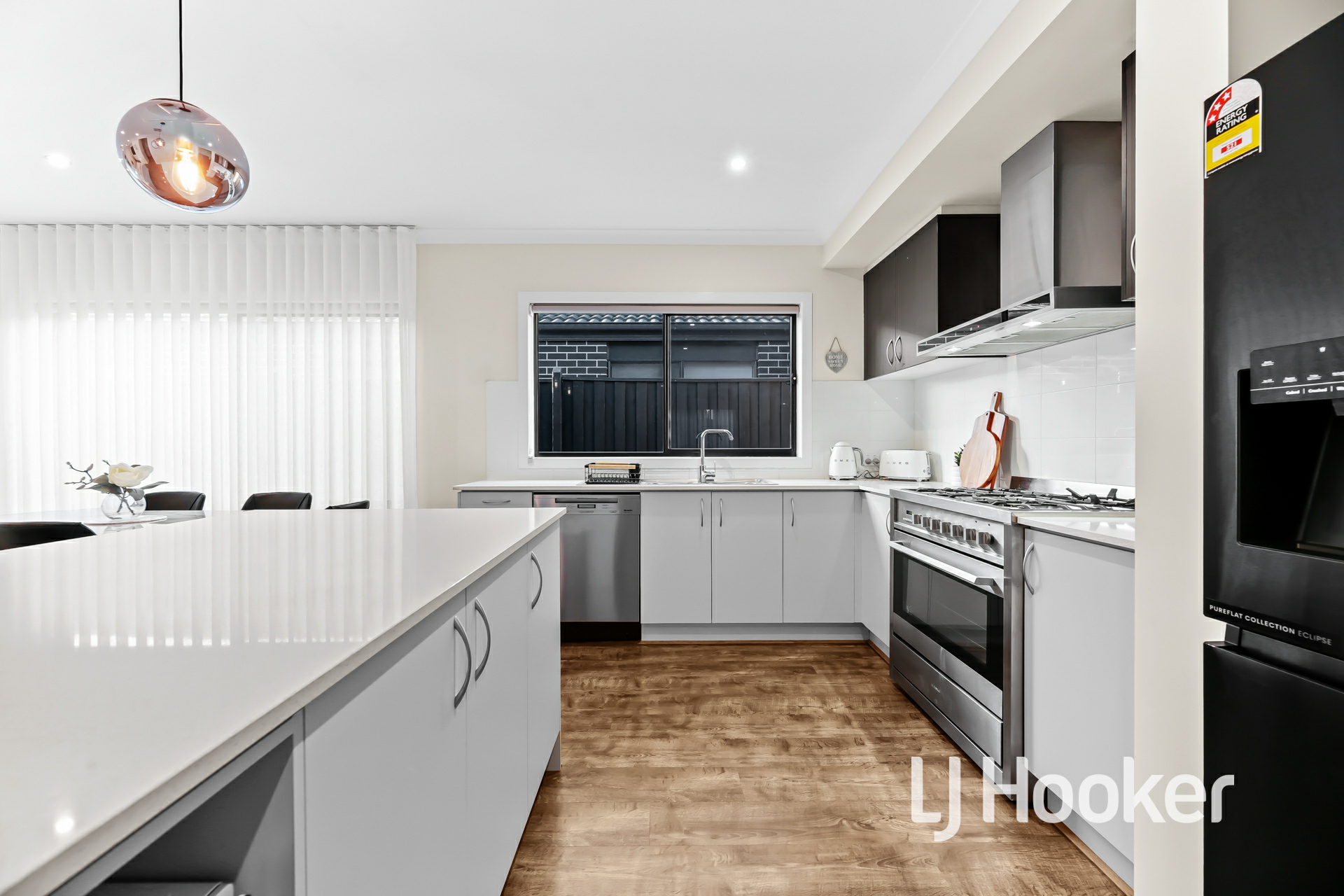 9 Carlyle Crescent, CLYDE NORTH