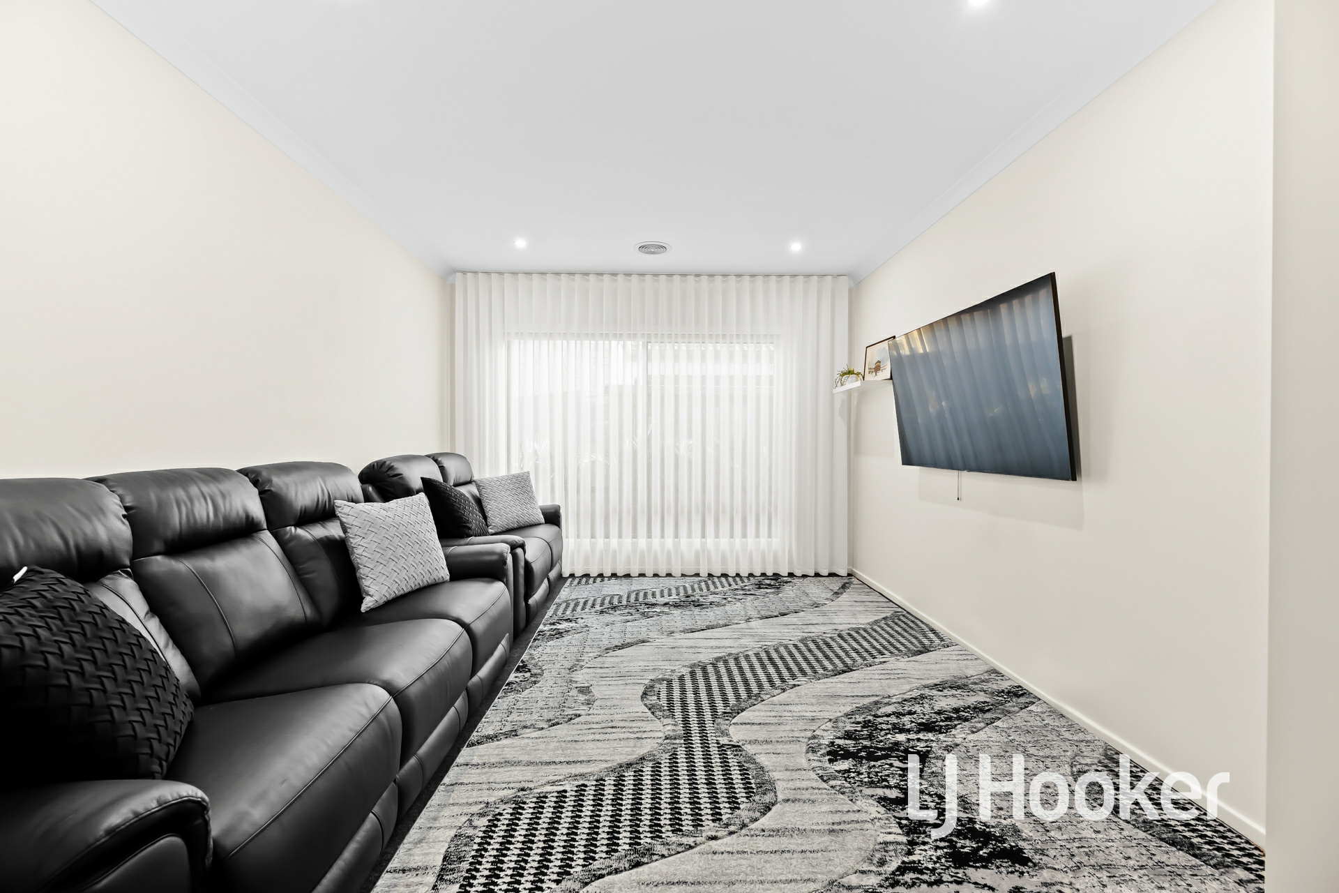 9 Carlyle Crescent, CLYDE NORTH