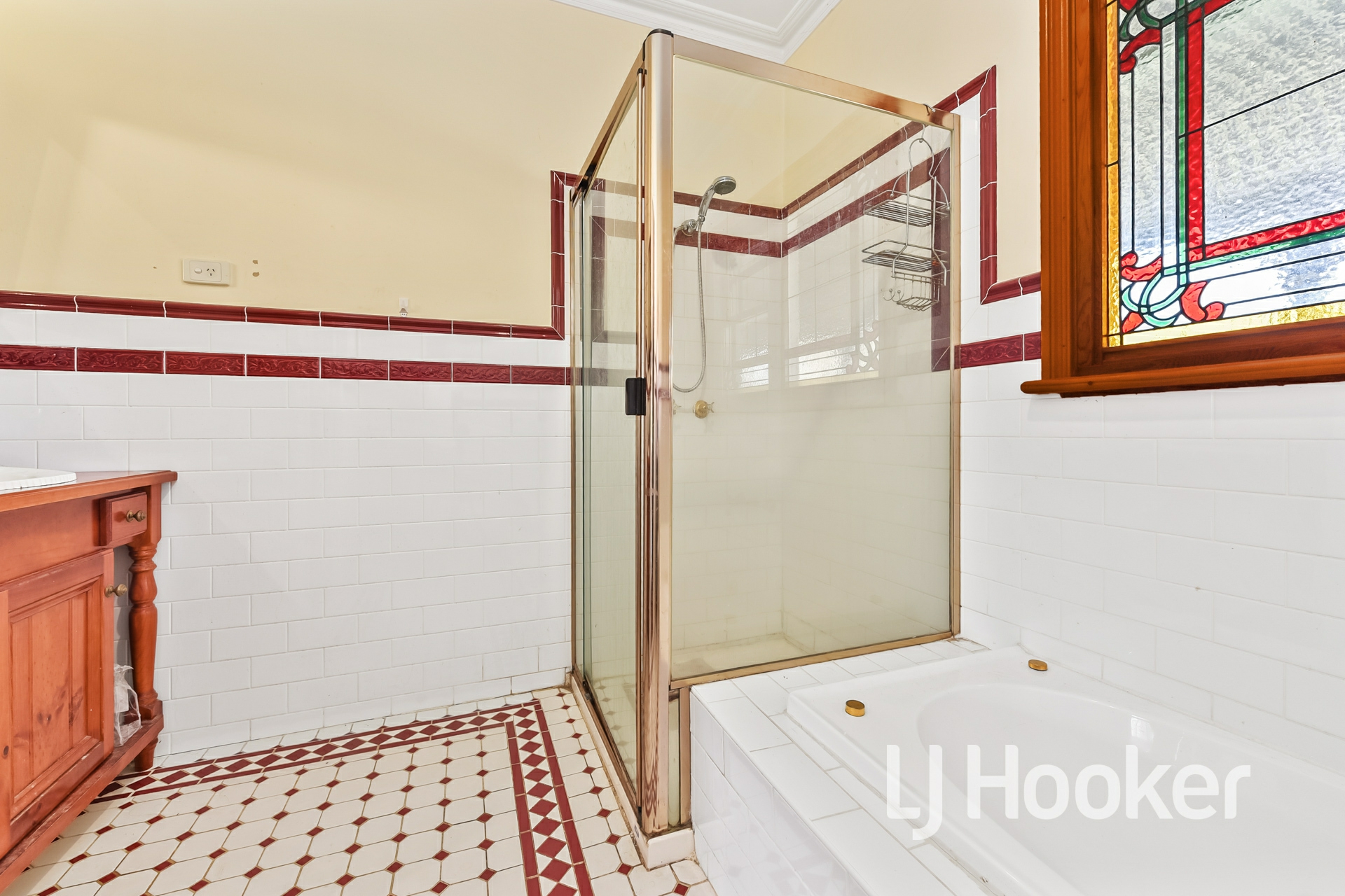 25-27 Cranston Close — photo 17 of 23