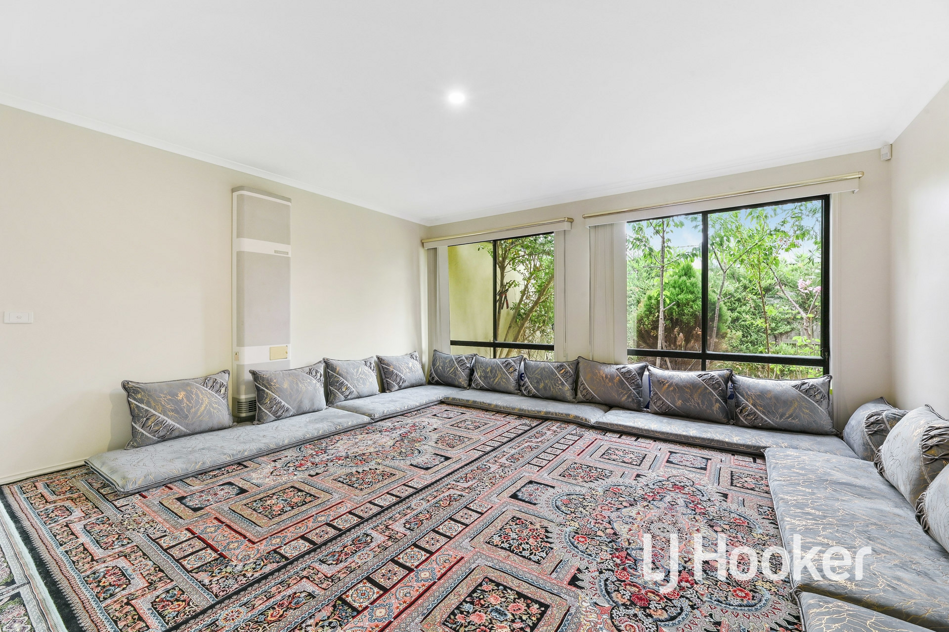 9 Eglinton Close — photo 5 of 18