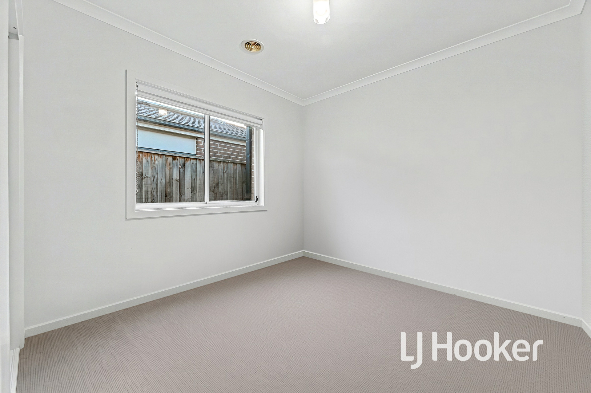 21 Bendigo Court — photo 12 of 20