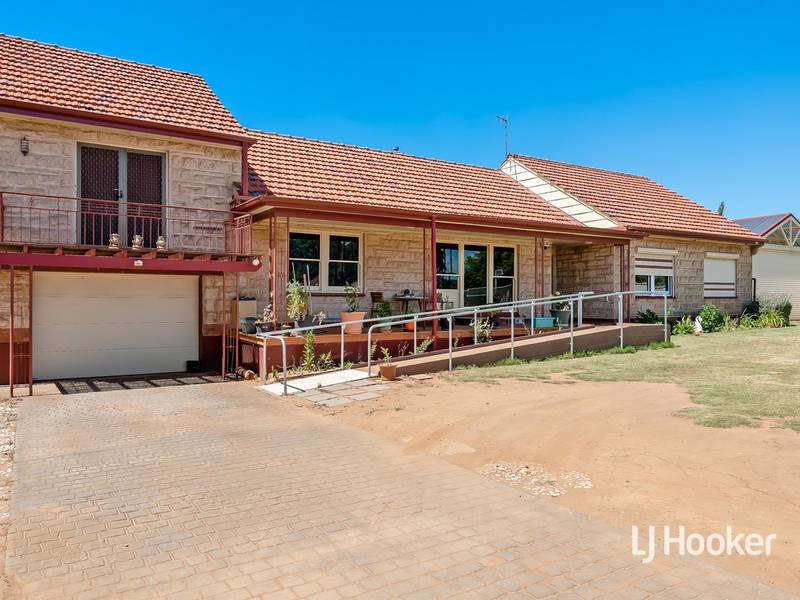 73 Uley Road Craigmore SA