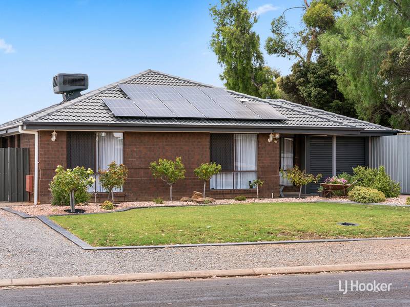 24 Janine Drive Burton SA