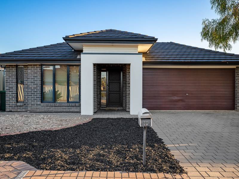 16 Overlander Way Smithfield SA