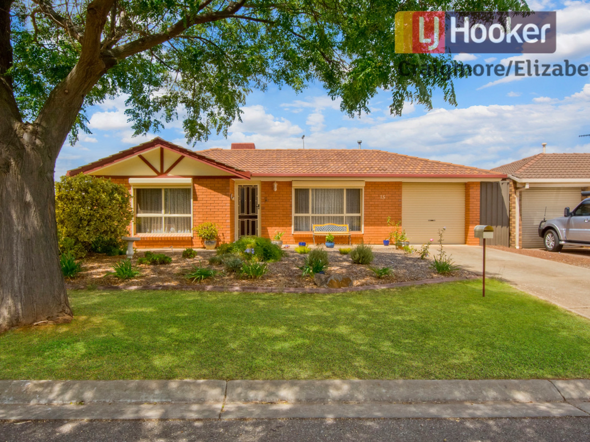 15 Oxford Terrace Blakeview SA