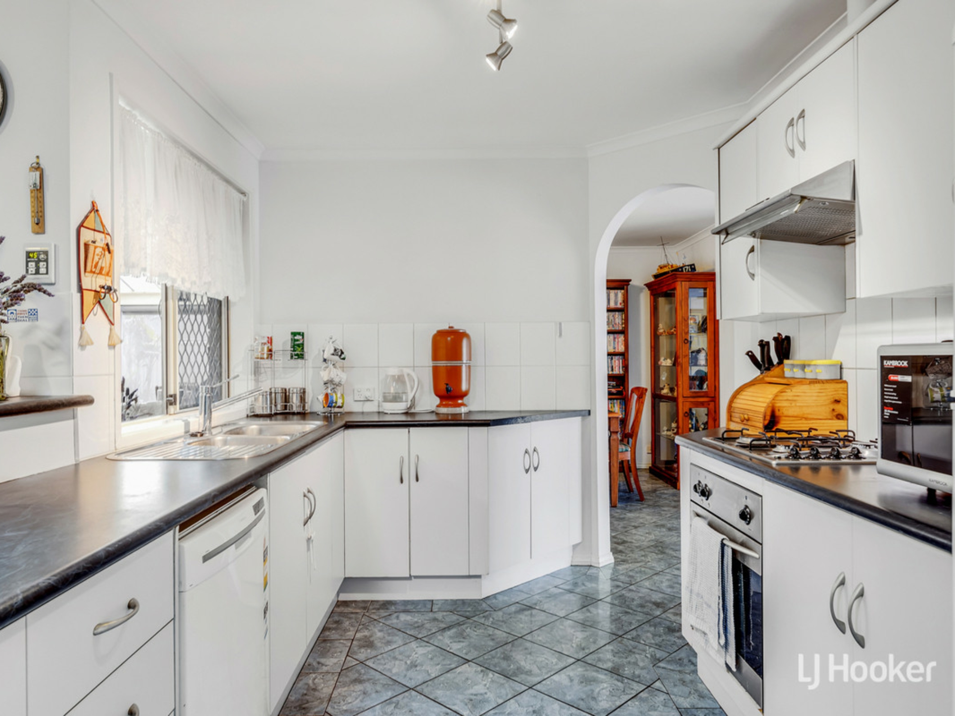 5 Castle Court, BLAKEVIEW