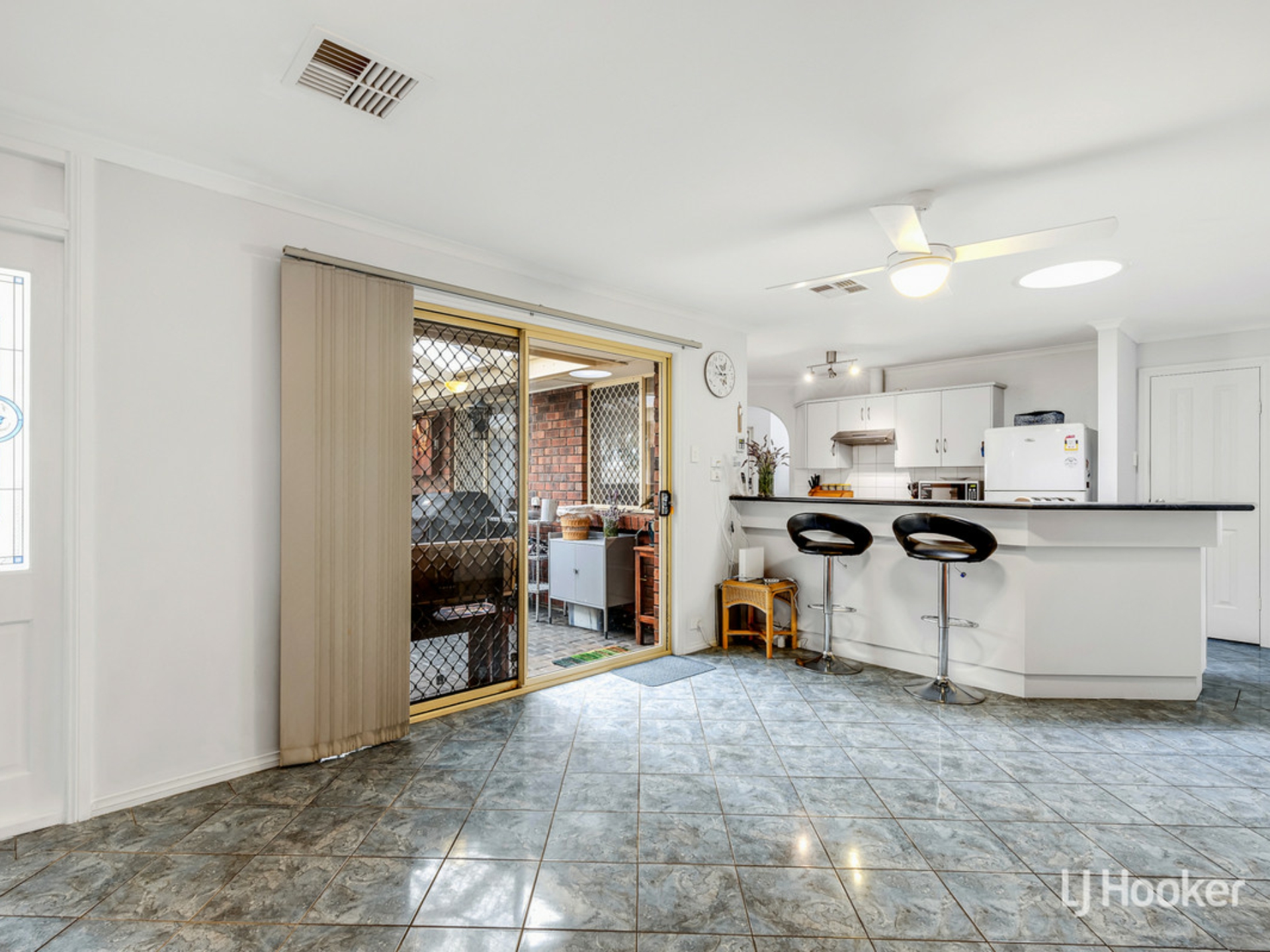 5 Castle Court, BLAKEVIEW