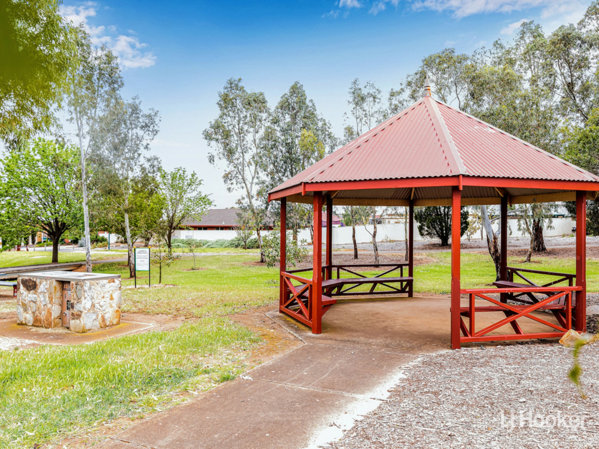 5 Castle Court, BLAKEVIEW