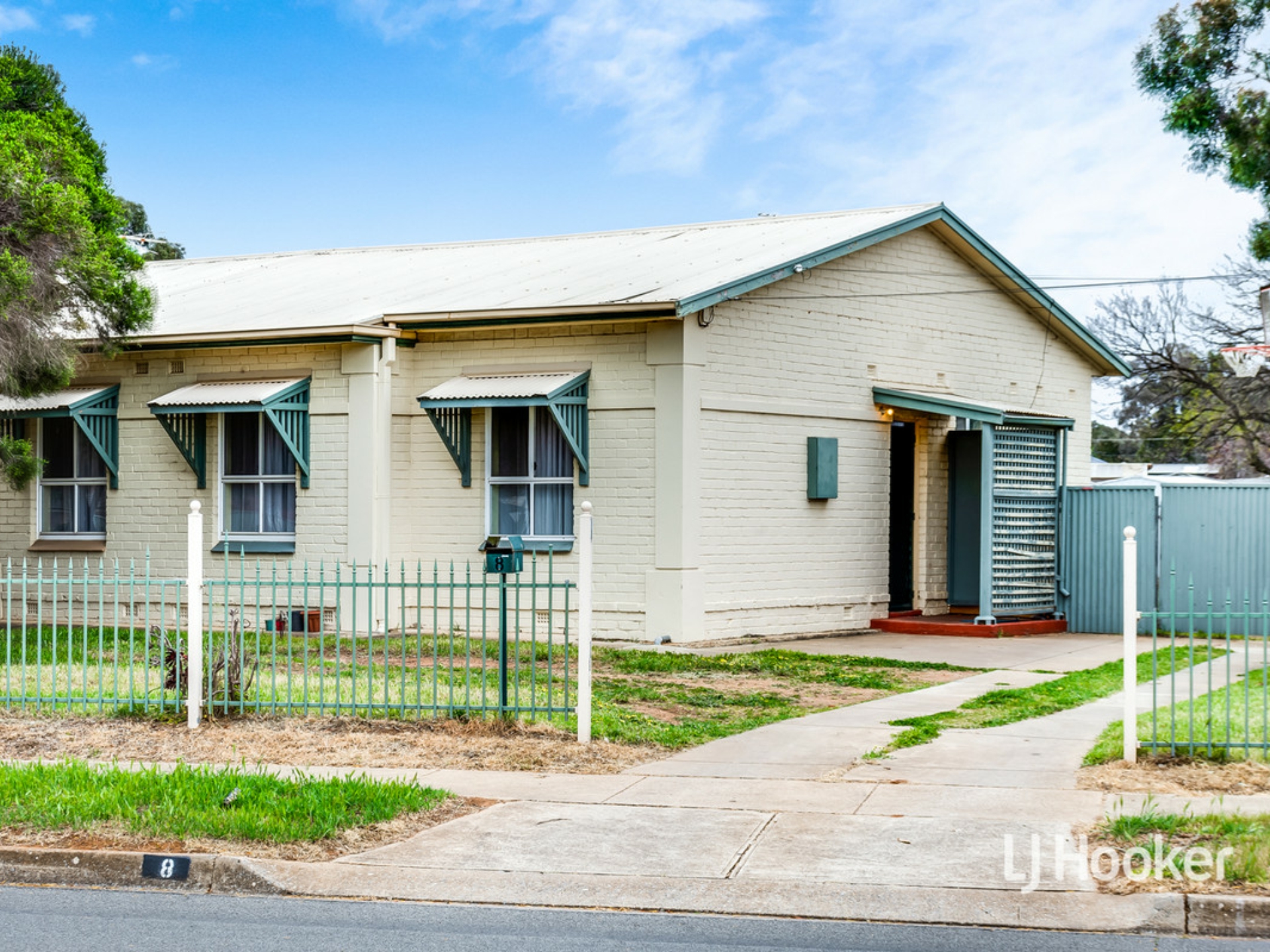 8 Motcombe Road Salisbury North SA