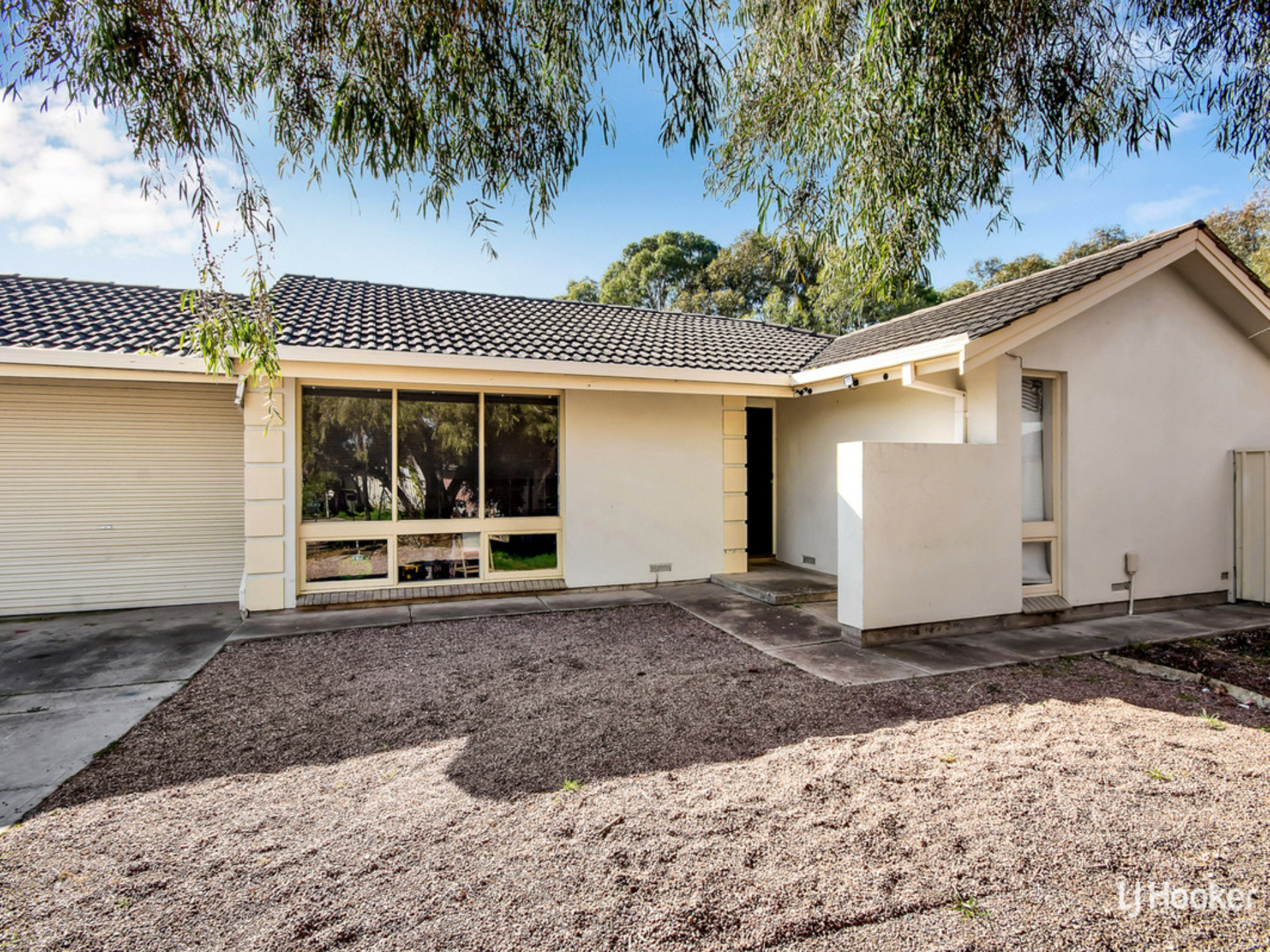 2 Field Place Salisbury SA