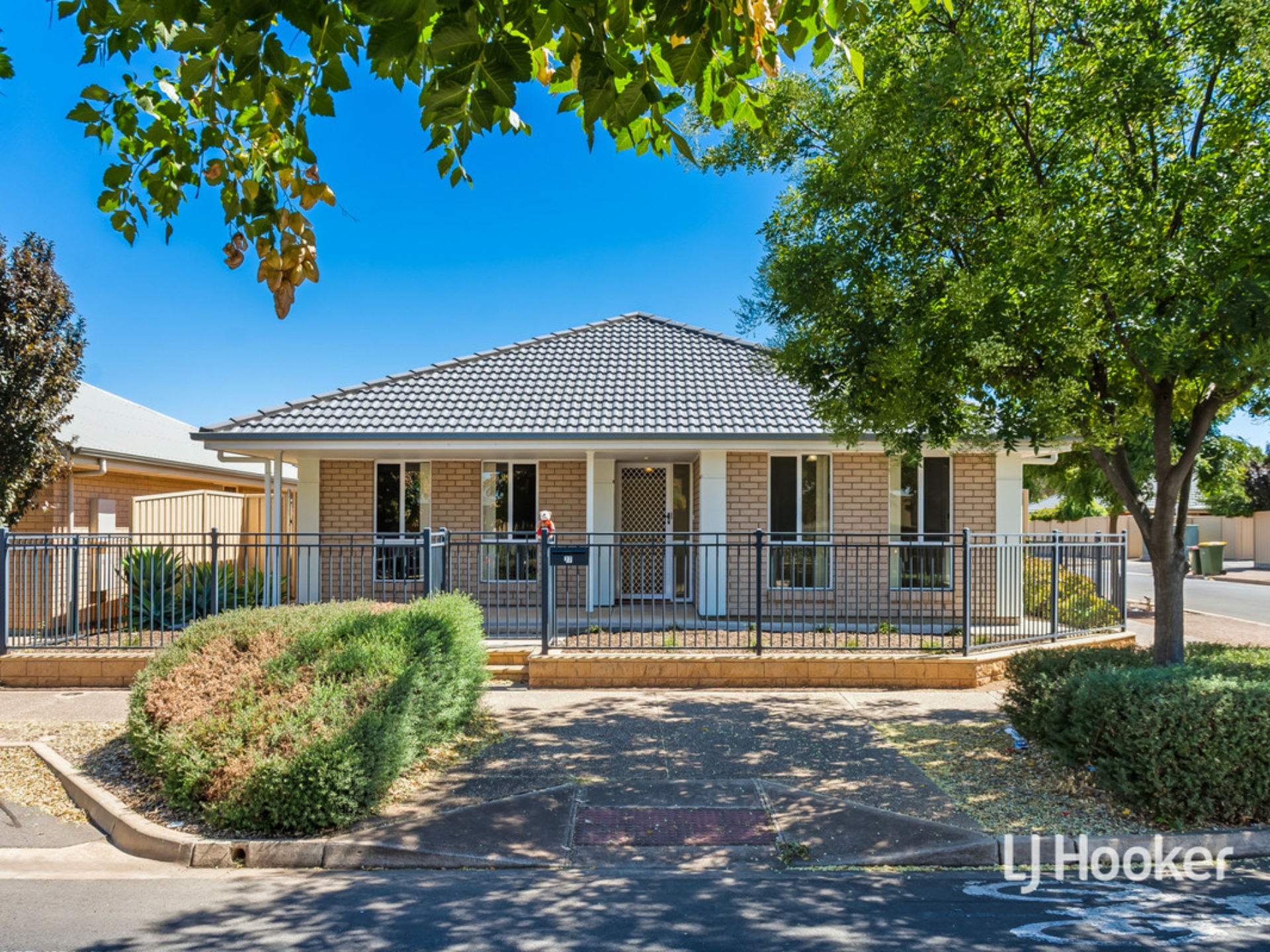 77 Light Avenue Munno Para SA