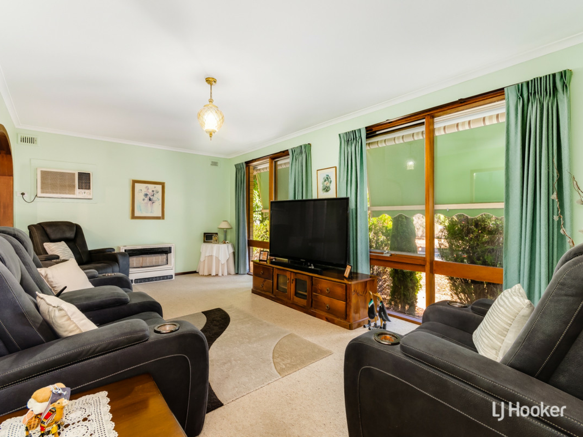 13 Derrick Road, ELIZABETH EAST
