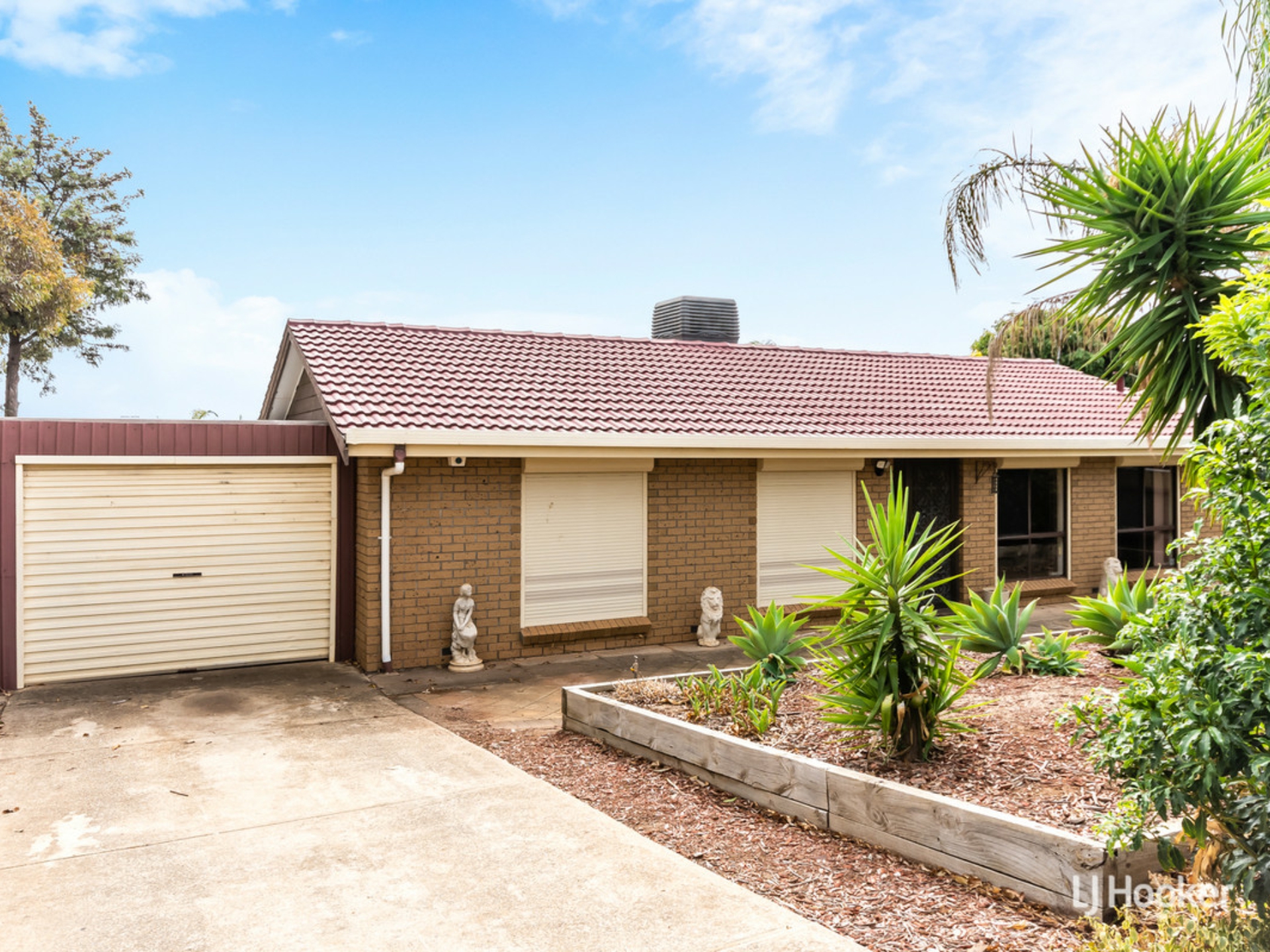 12 Kanimbla Crescent Craigmore SA