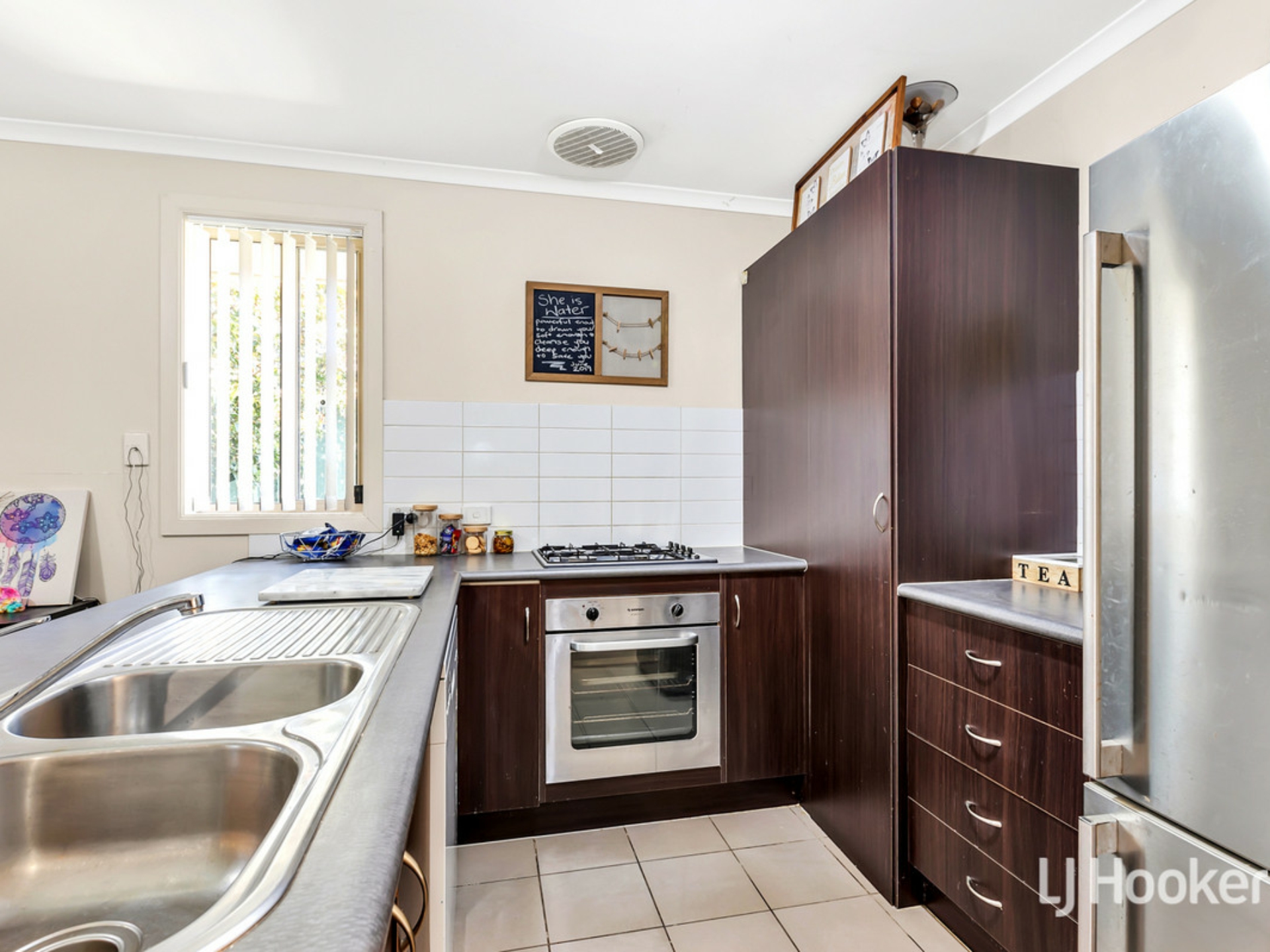 9 Mayflower Close, DAVOREN PARK