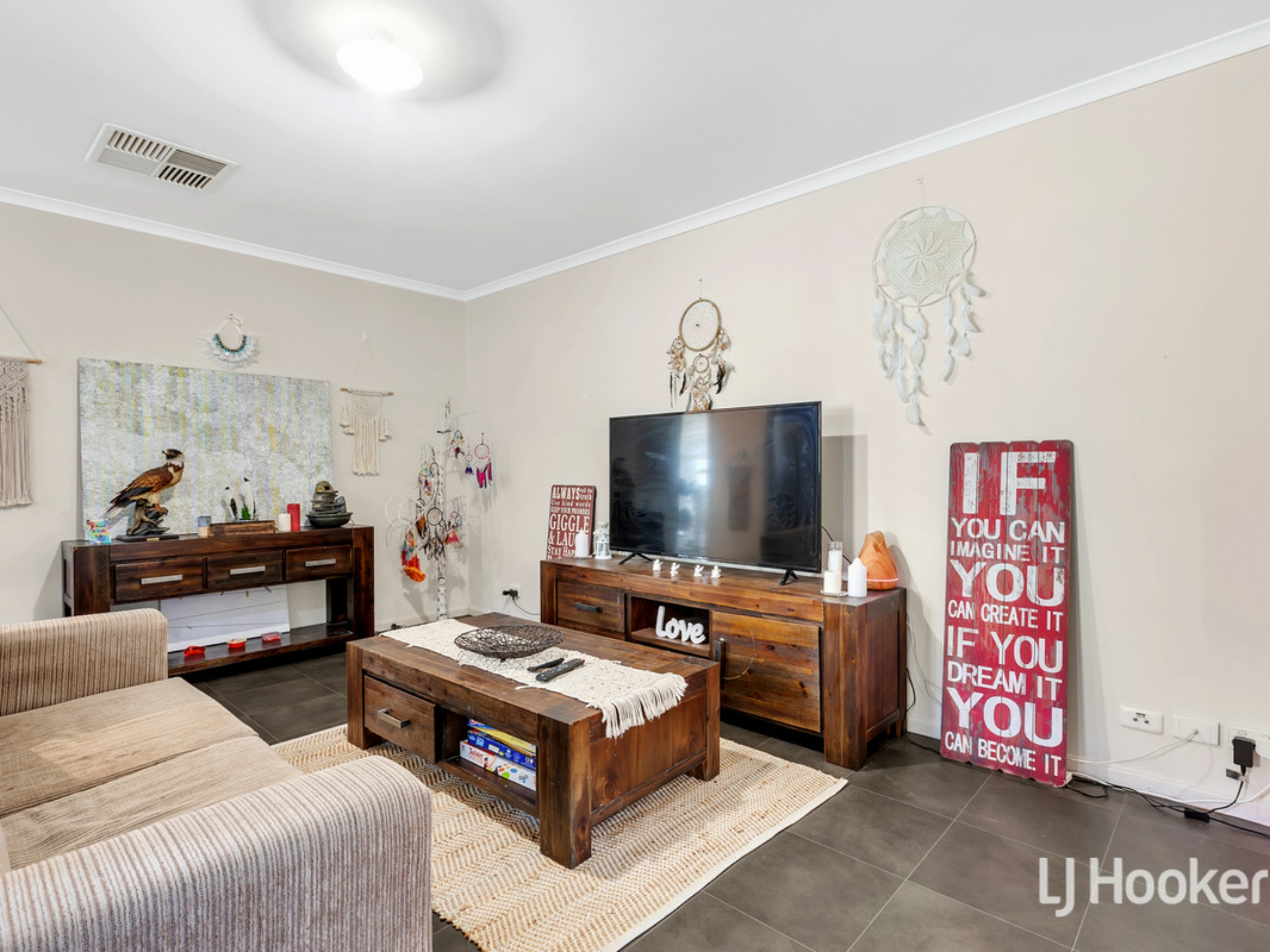 9 Mayflower Close, DAVOREN PARK