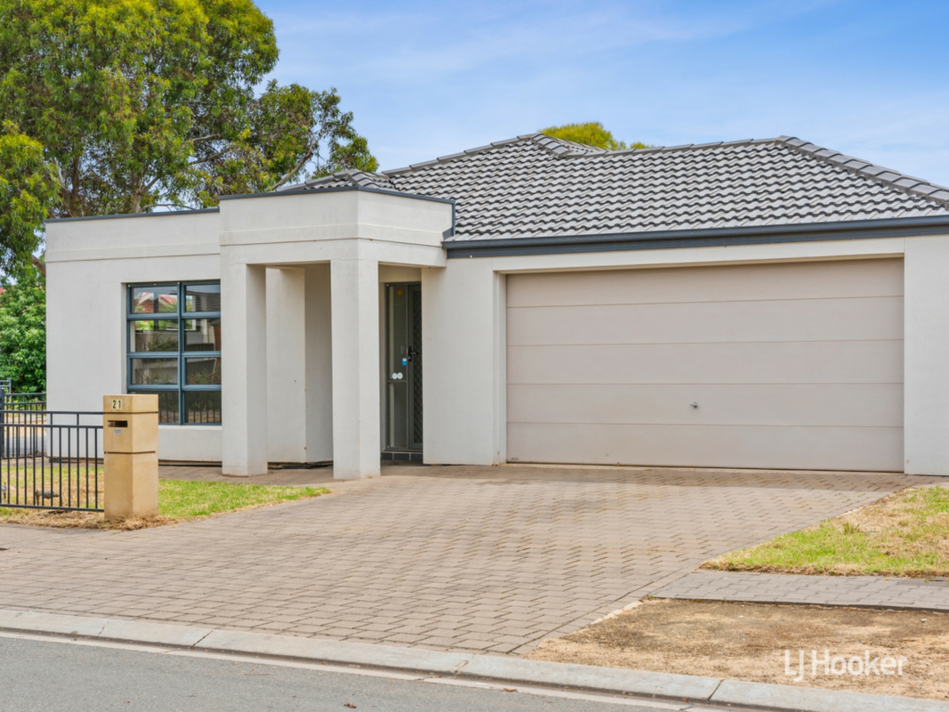 21 Coonawarra Avenue Andrews Farm SA