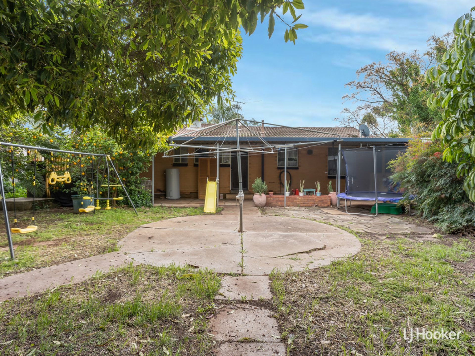 30 Douglas Street, ELIZABETH DOWNS