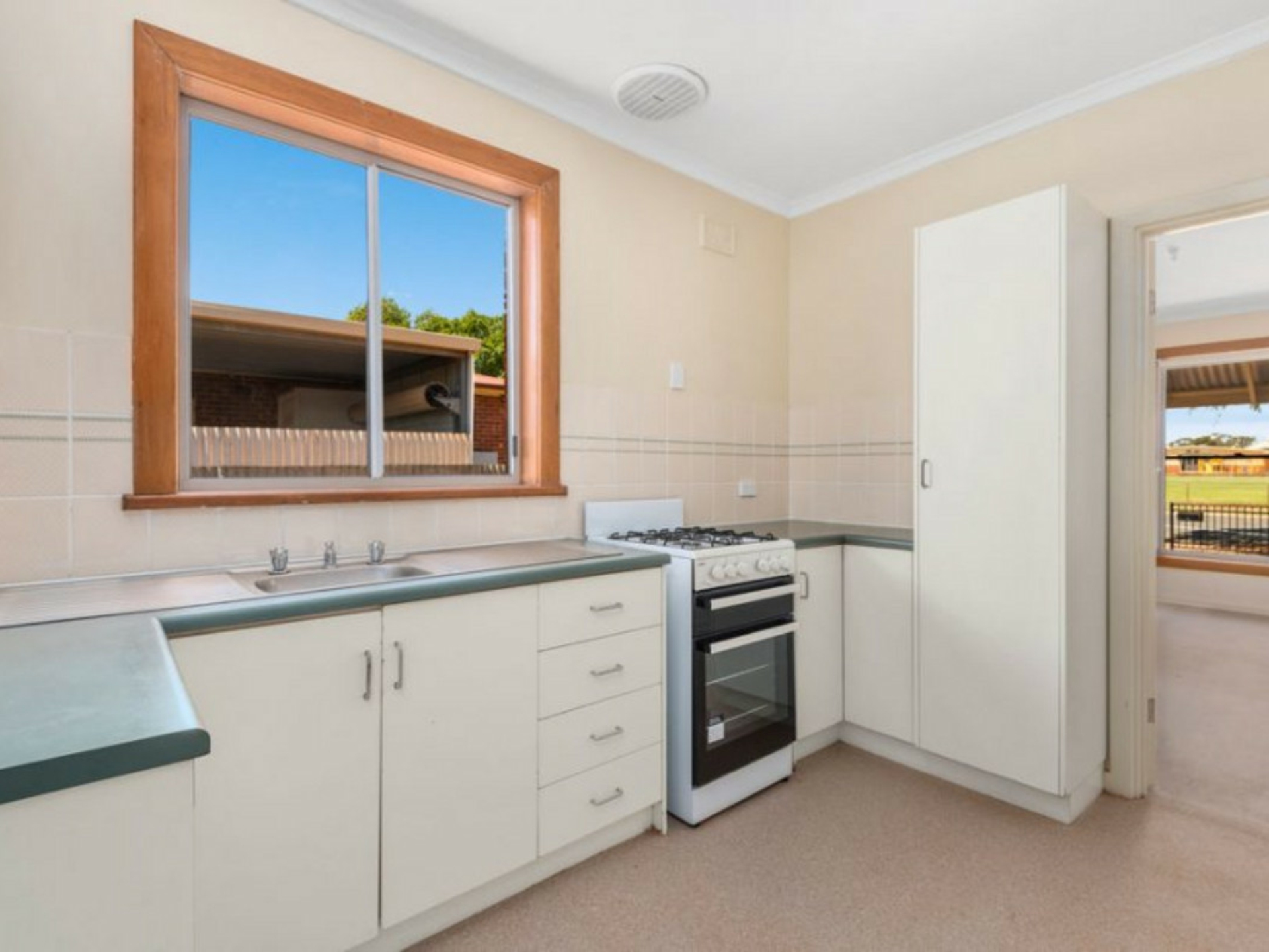 31 Easton Road, DAVOREN PARK
