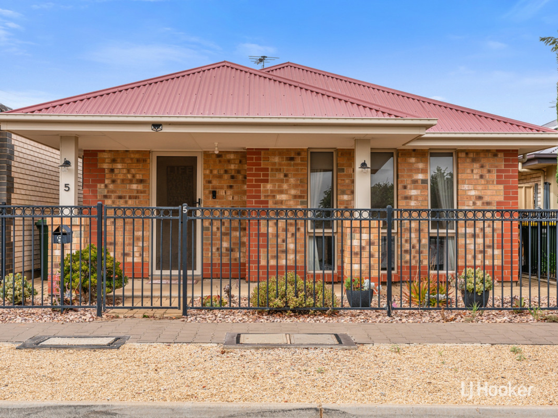 5 Gold Street Munno Para SA
