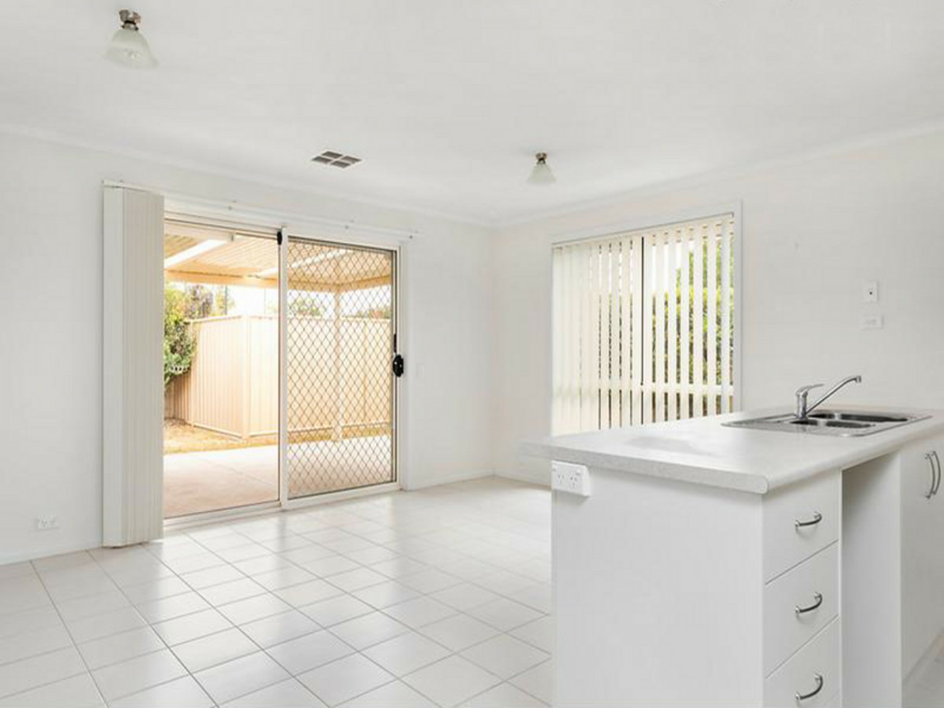 15 Whiteley Street, MUNNO PARA