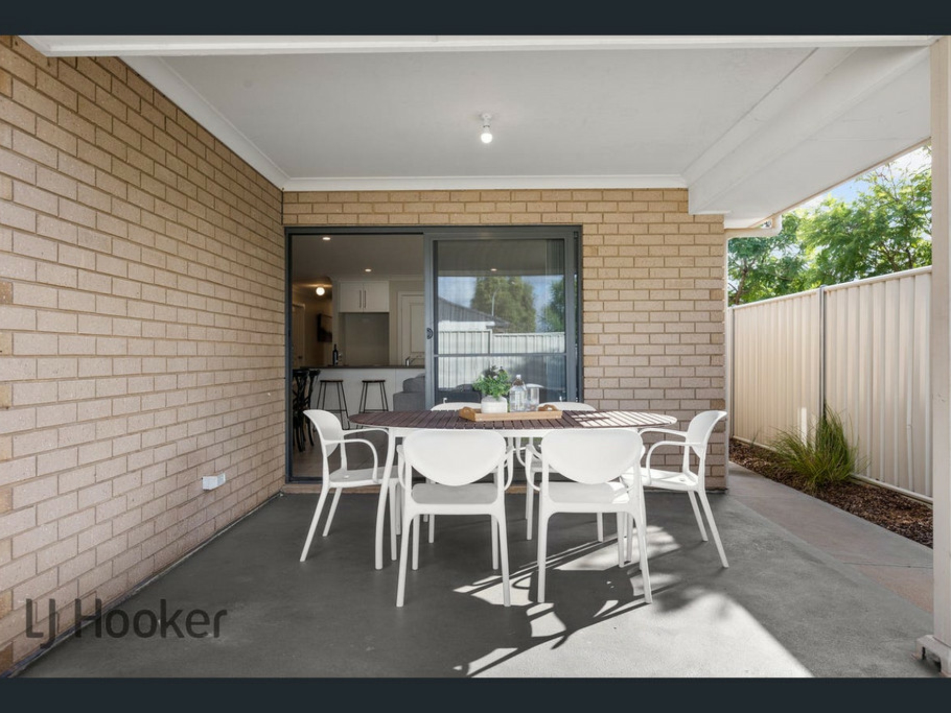 11 Amaretti Way, MUNNO PARA WEST