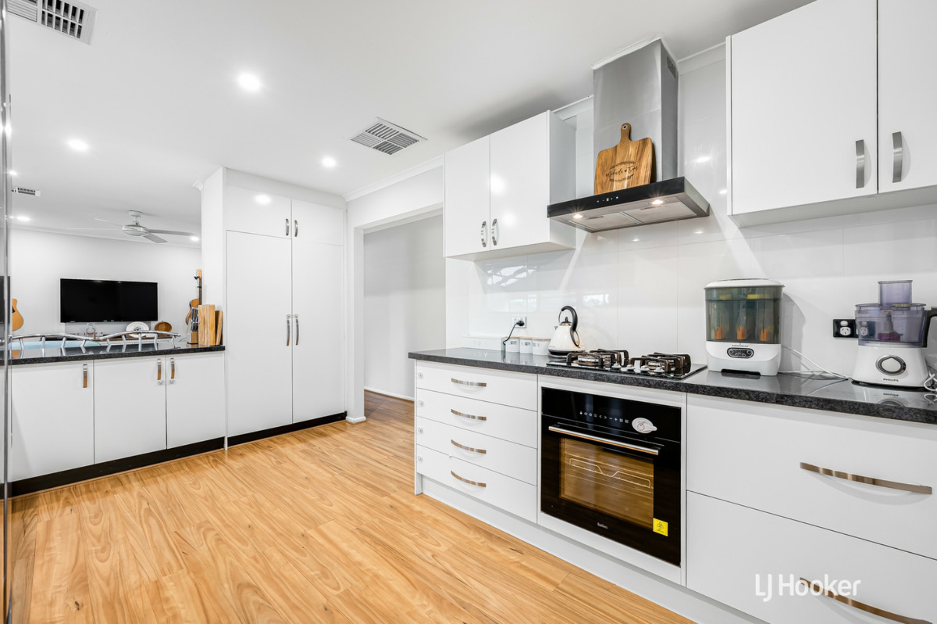 4 Alex Place Hillbank SA