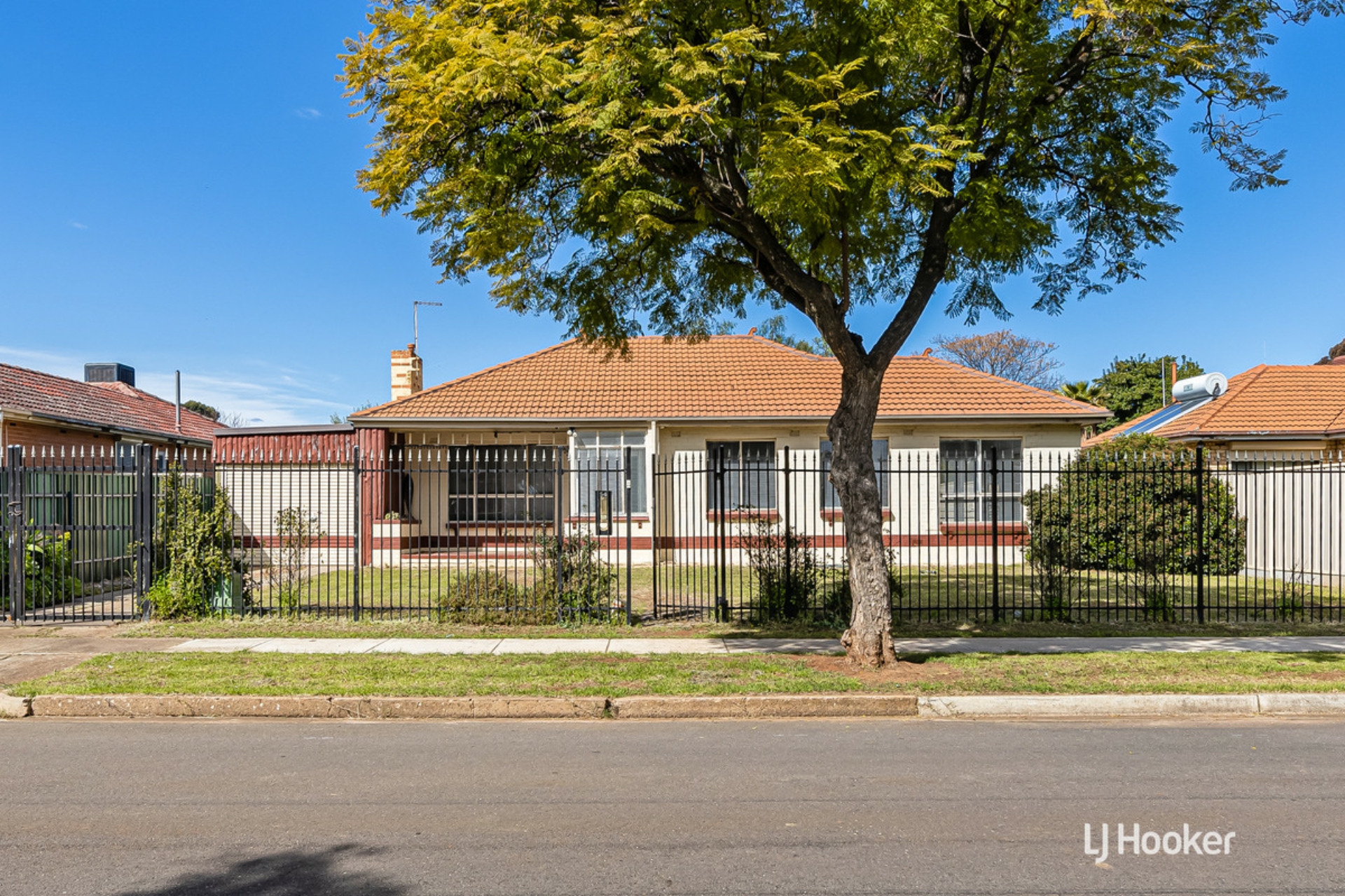 52 & 54 Peterswool Road, ELIZABETH PARK