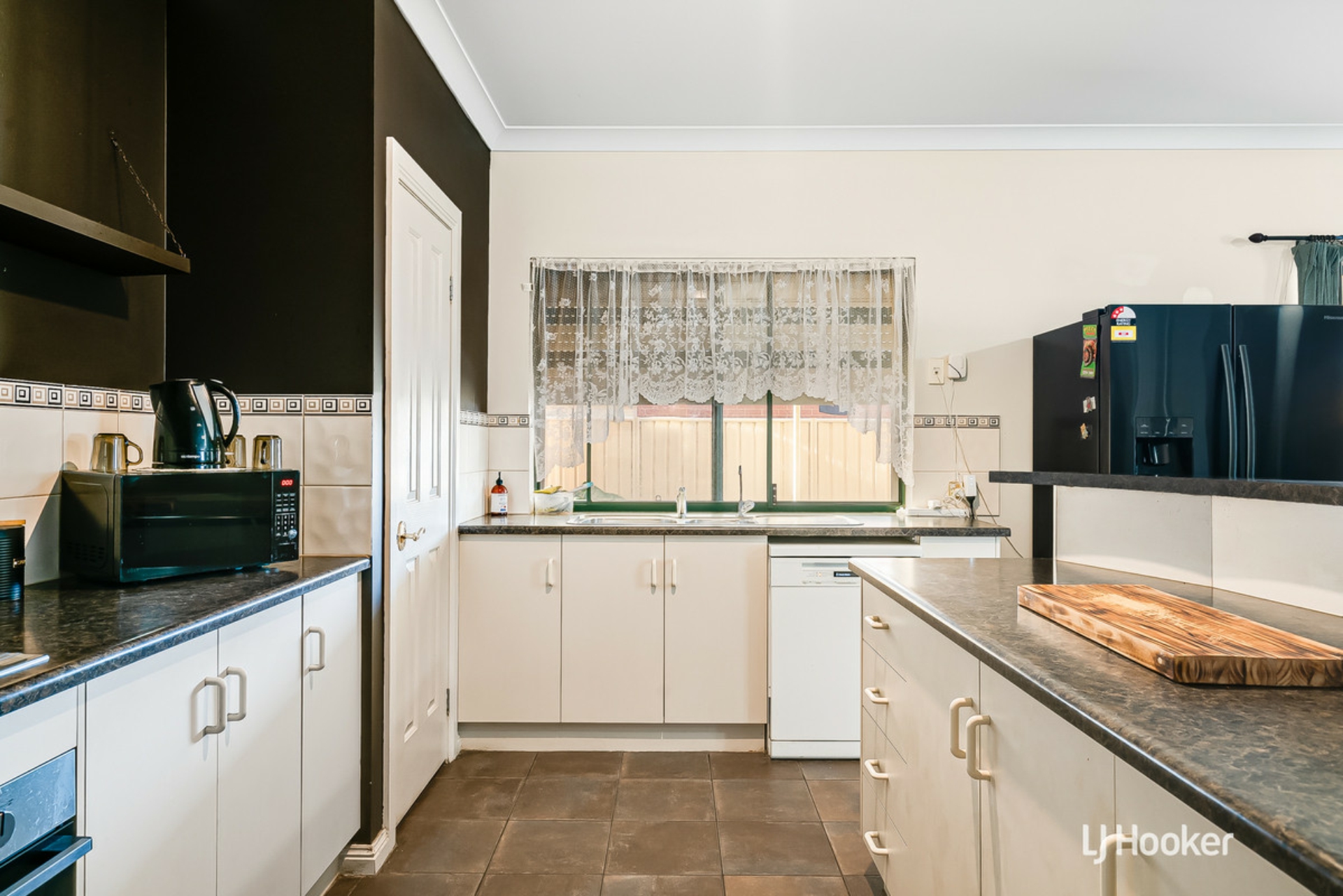 2 Ponderosa Road, MUNNO PARA WEST